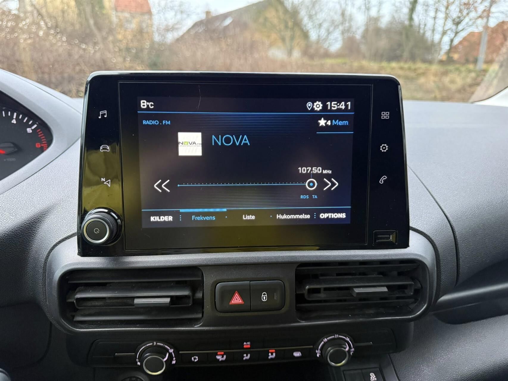 Billede af Peugeot Partner L1 V2 1,5 BlueHDi Ultimate Launch 100HK Van