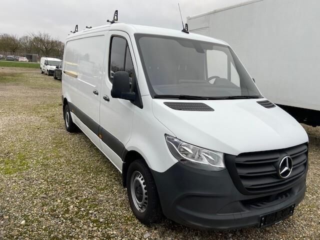 Billede af Mercedes-Benz Sprinter 215 2,0 CDI A2 H2 150HK Van 9g Aut.