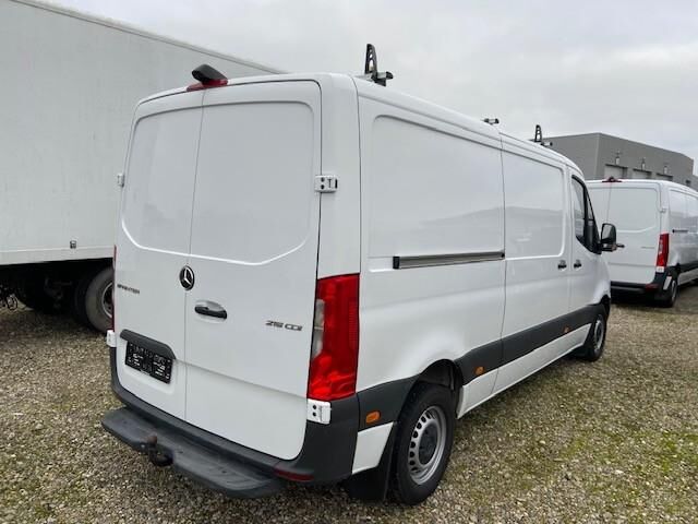 Billede af Mercedes-Benz Sprinter 215 2,0 CDI A2 H2 150HK Van 9g Aut.
