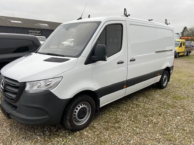 Billede af Mercedes-Benz Sprinter 215 2,0 CDI A2 H2 150HK Van 9g Aut.