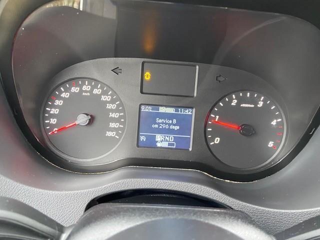 Billede af Mercedes-Benz Sprinter 215 2,0 CDI A2 H2 150HK Van 9g Aut.