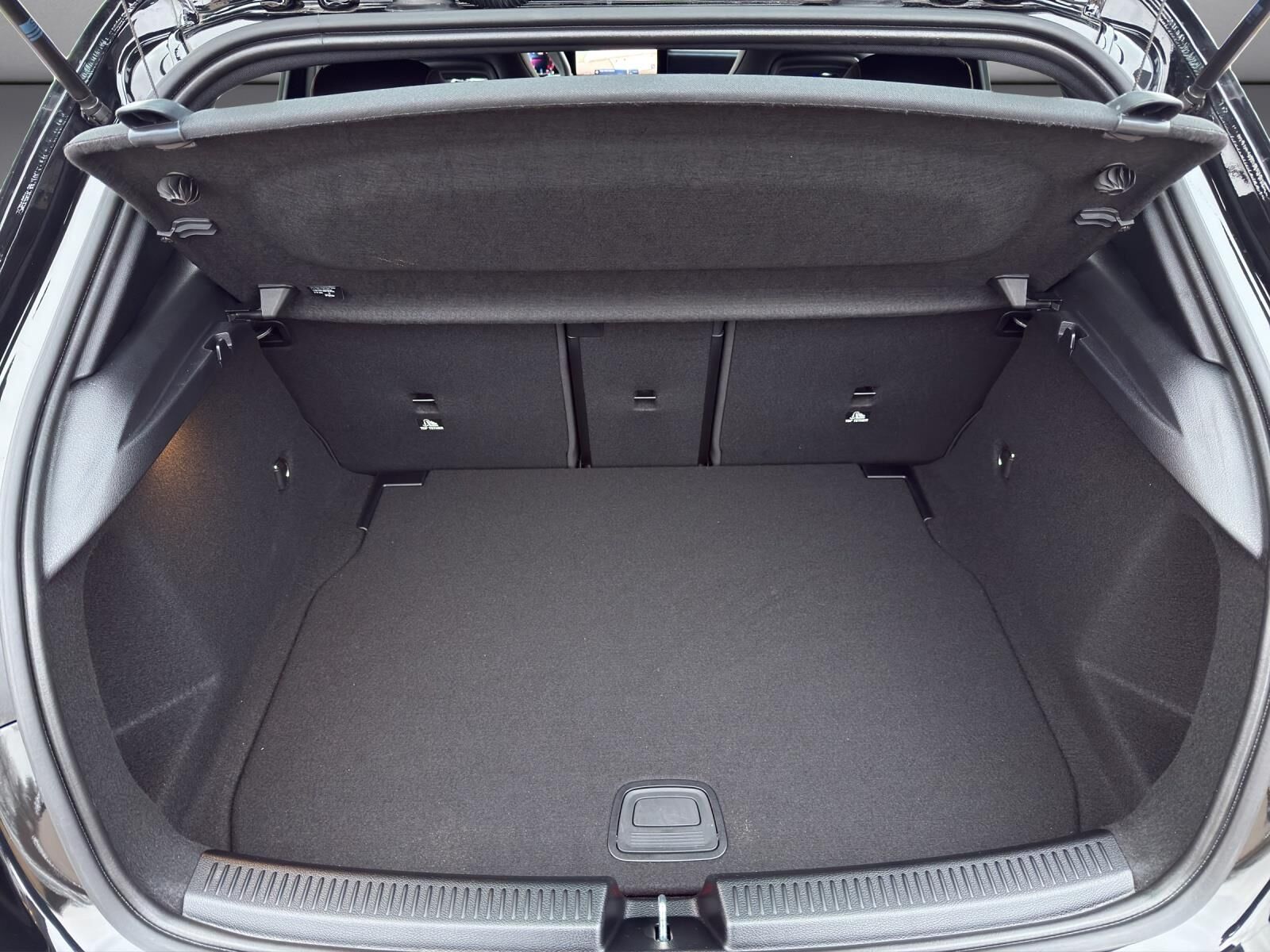 Billede af Mercedes-Benz A220 d 2,0 D 8G-DCT 190HK 5d 8g Aut.