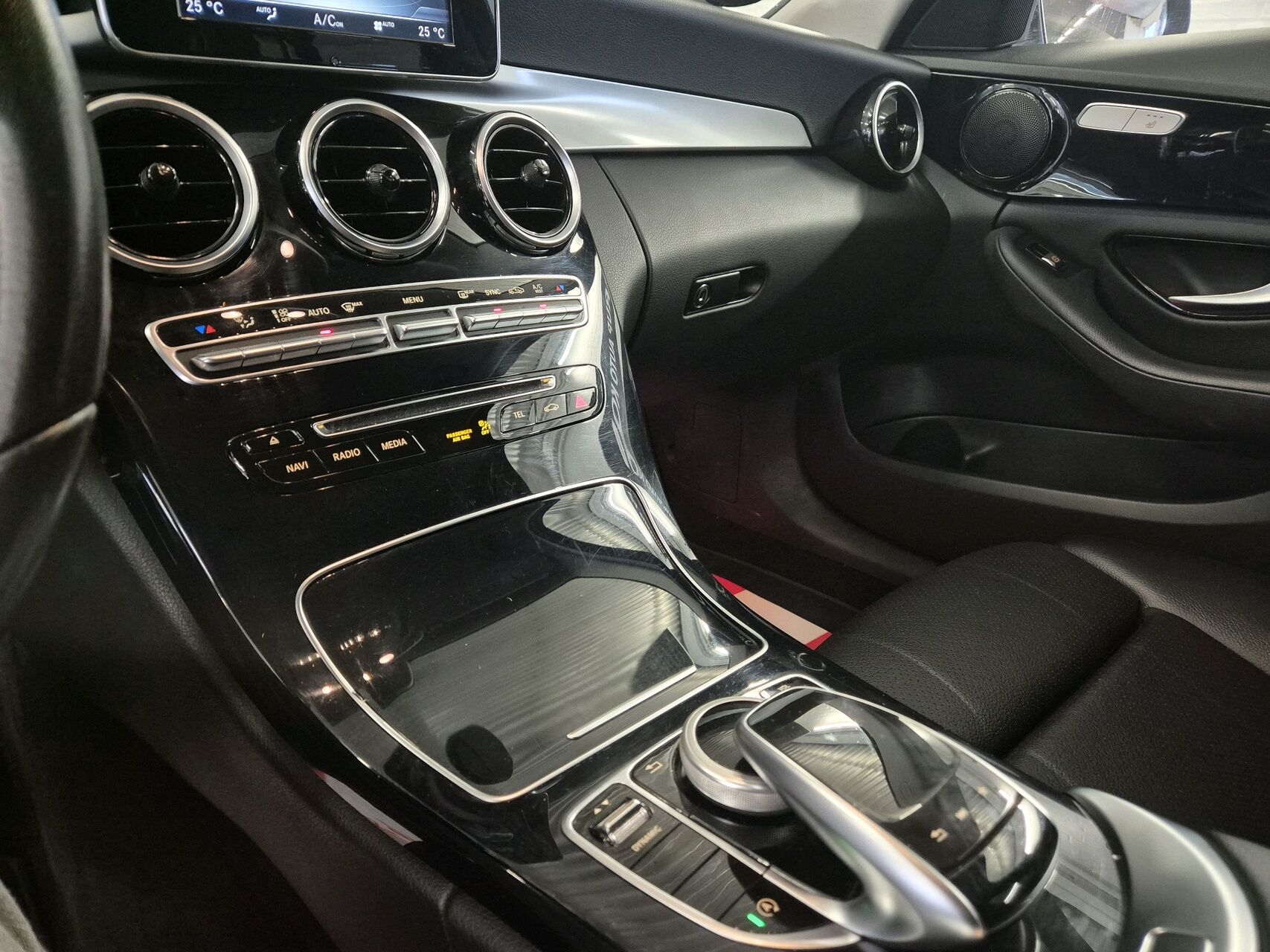 Billede af Mercedes-Benz C220 d T 2,1 D Progressive 9G-Tronic 170HK Stc Aut.