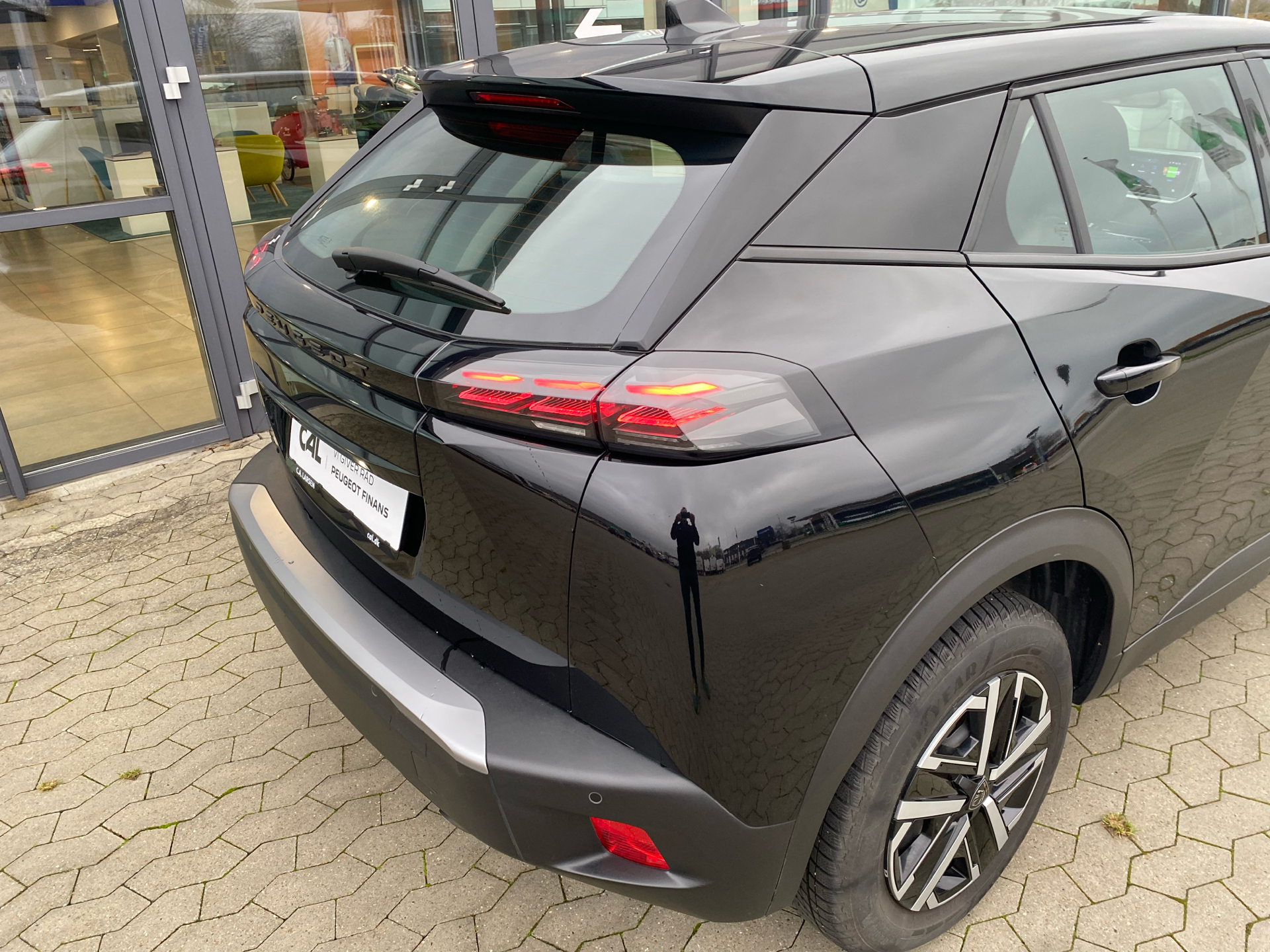 Billede af Peugeot 2008 1,2 PureTech Active+ 100HK 5d 6g