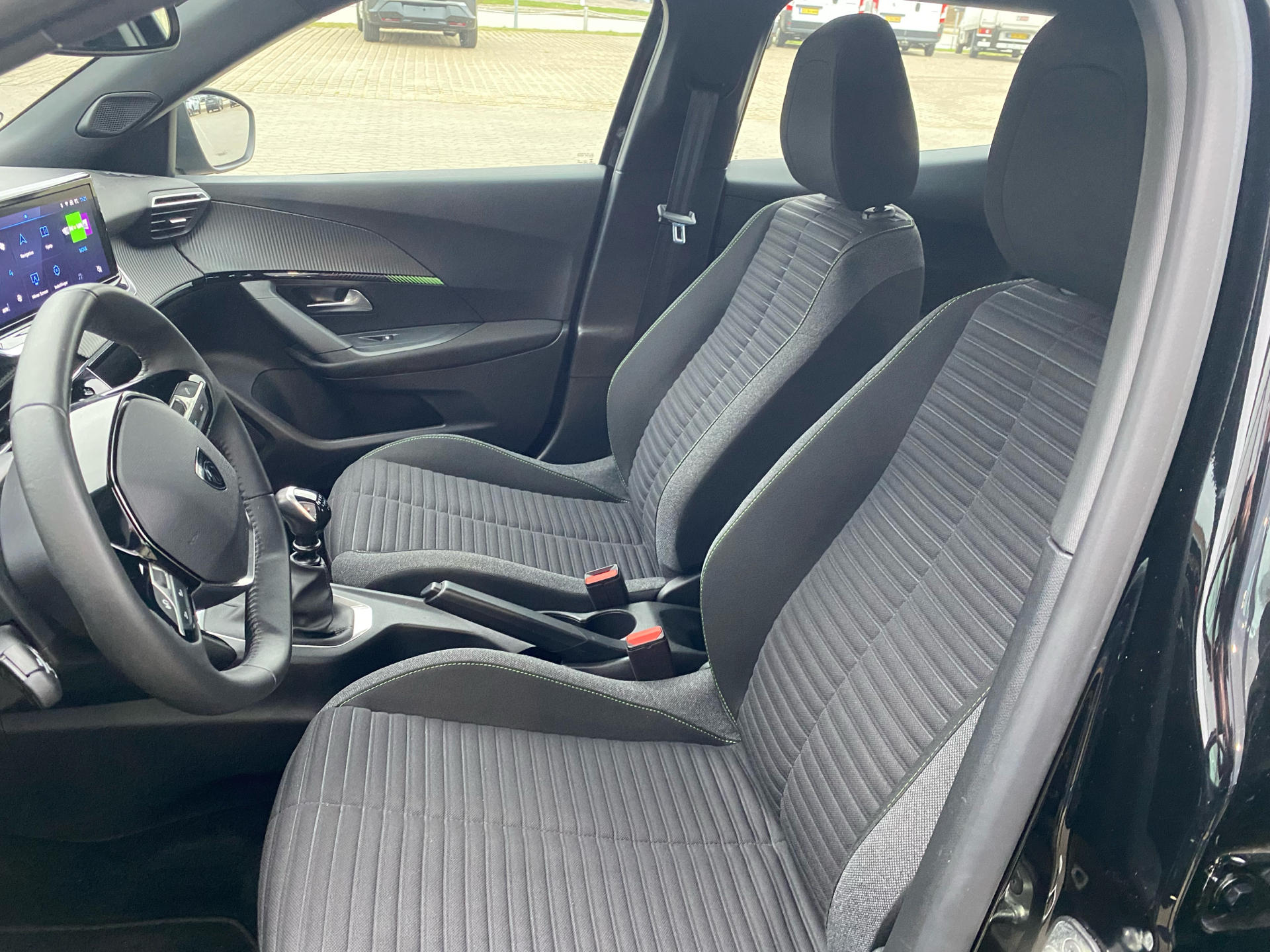 Billede af Peugeot 2008 1,2 PureTech Active+ 100HK 5d 6g