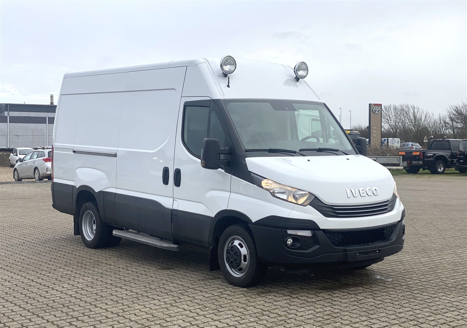 Billede af Iveco Daily 35C18 12m3 3,0 D 180HK Van 8g Aut.