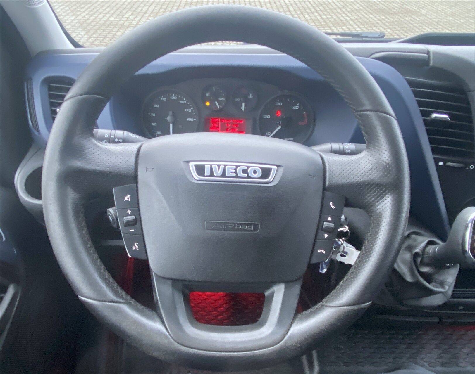 Billede af Iveco Daily 35C18 12m3 3,0 D 180HK Van 8g Aut.