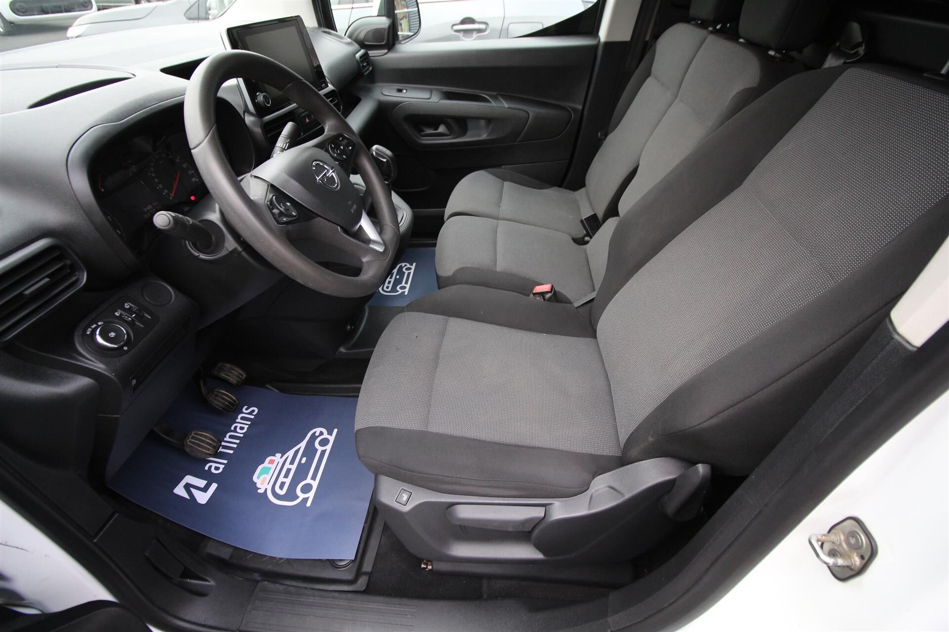 Billede af Opel Combo L2V2 1,5 D Enjoy 102HK Van