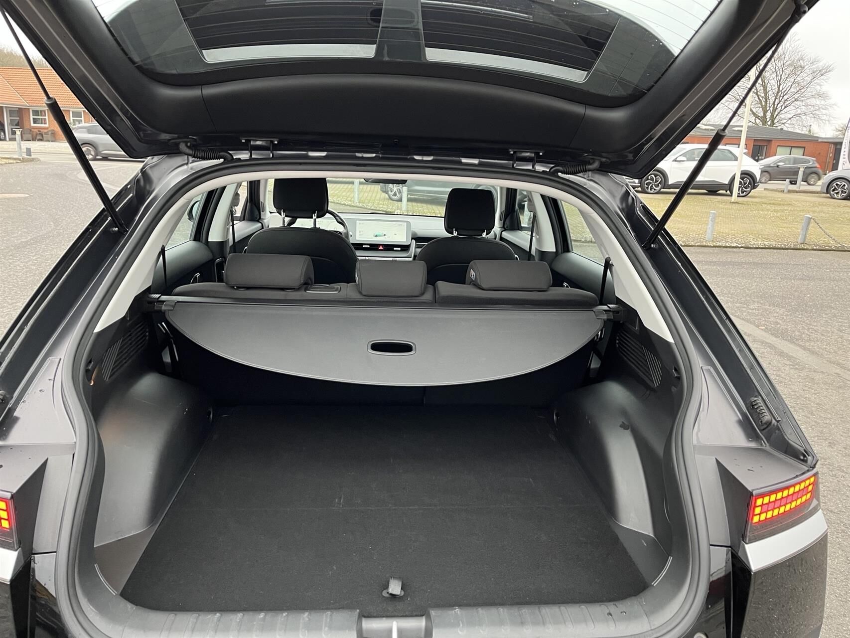 Billede af Hyundai Ioniq 5 Electric 72,6 kWh Essential 218HK 5d Aut.