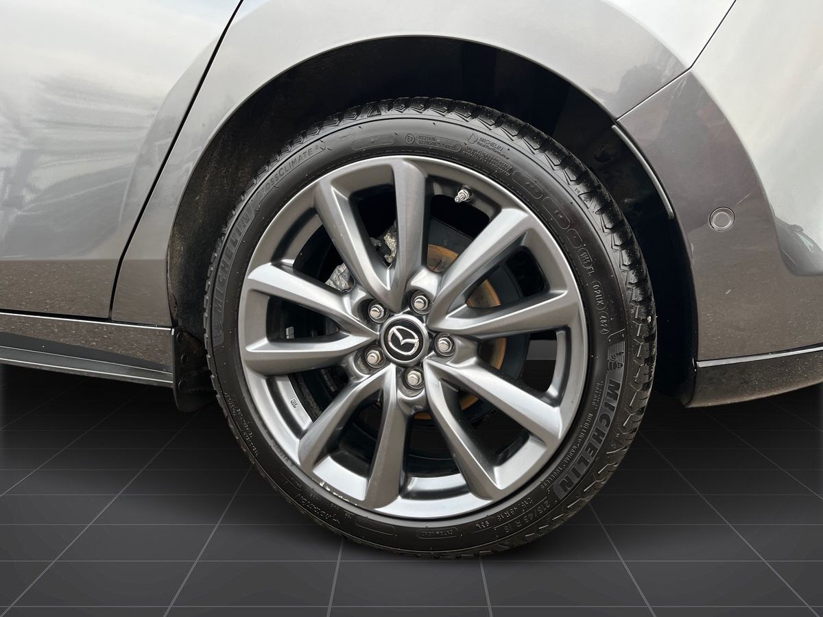 Billede af Mazda 3 2,0 Skyactiv-X  Mild hybrid Cosmo 180HK 5d 6g Aut.