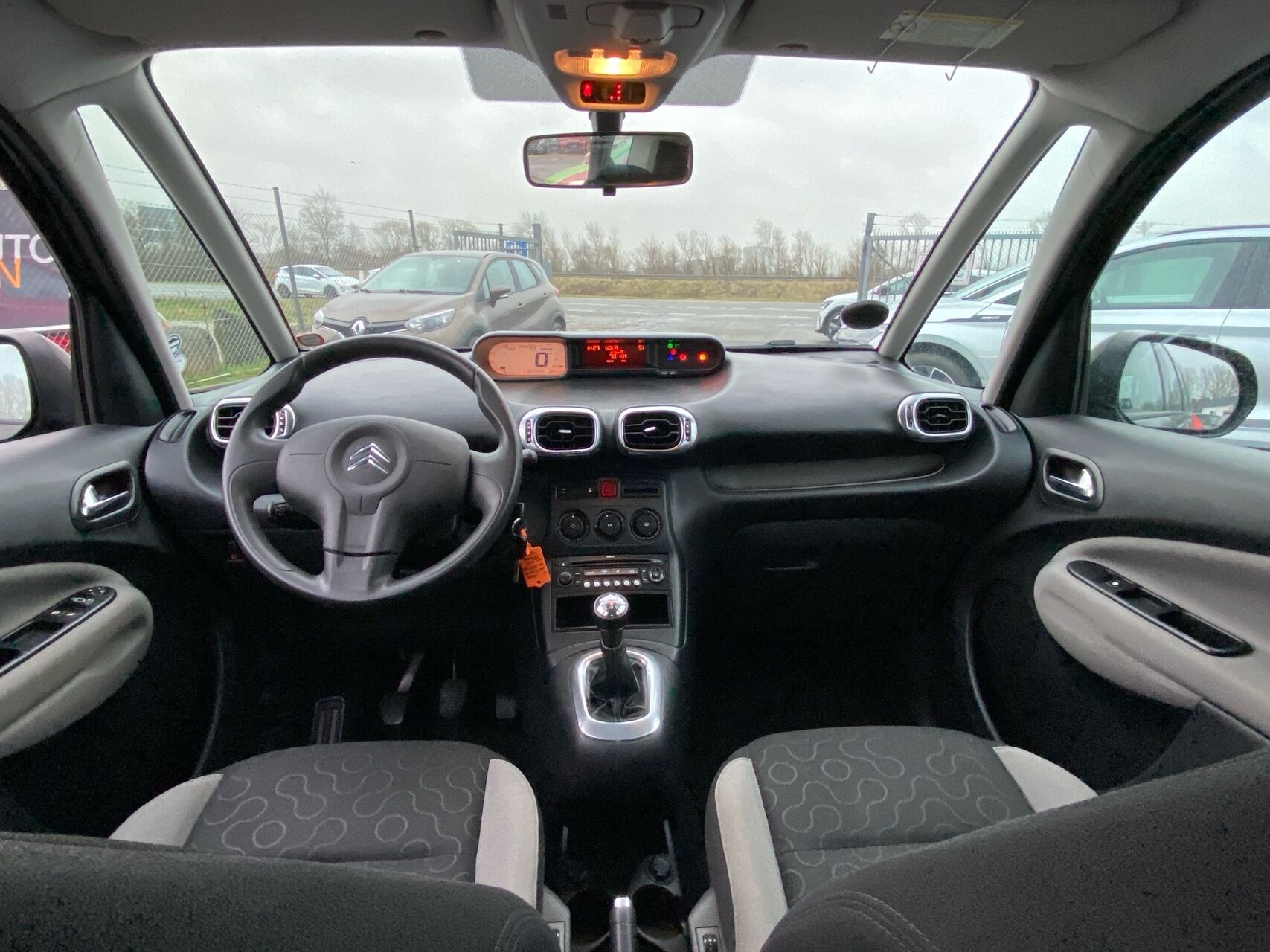 Billede af Citroën C3 Picasso 1,6 HDI 110HK