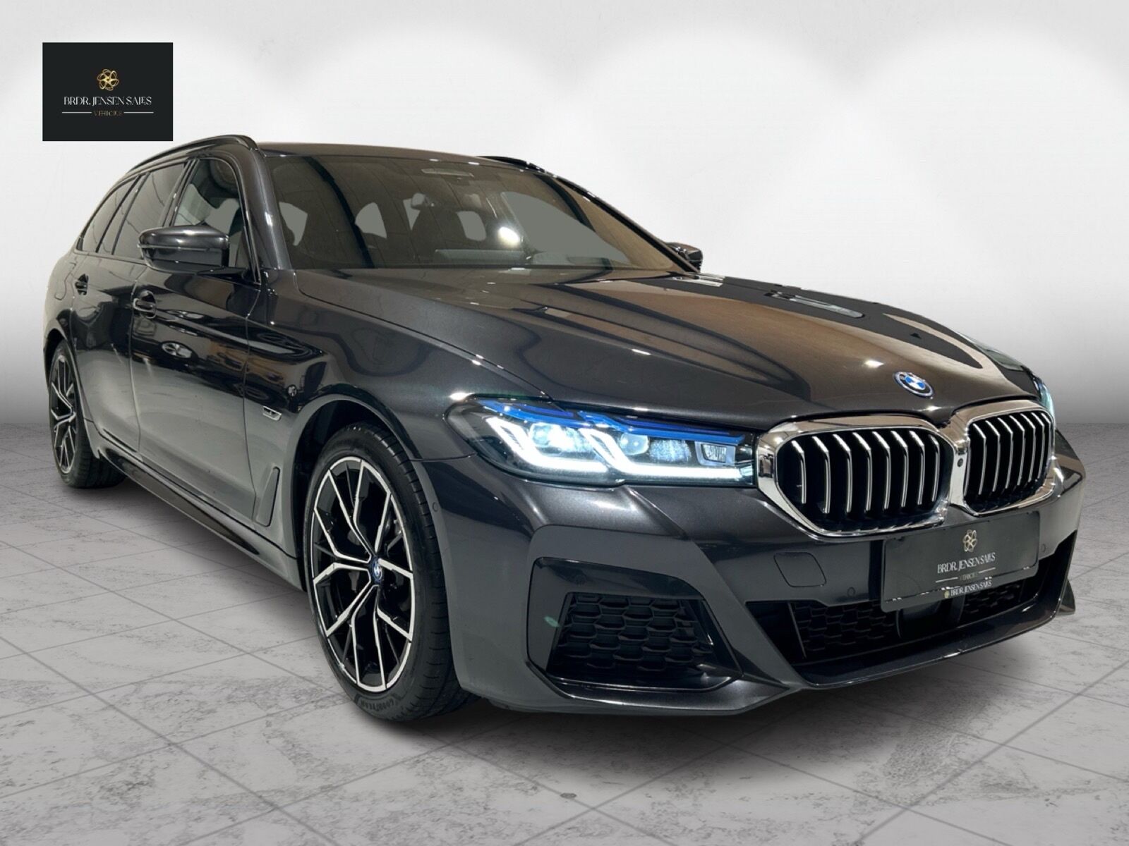 Billede af BMW 530e Touring 2,0 Plugin-hybrid M-Sport XDrive Steptronic 293HK Stc 8g Aut.