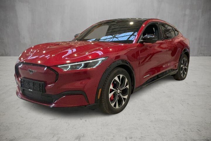 Billede af Ford Mustang Mach-E EL UR Premium AWD 351HK 5d Aut.