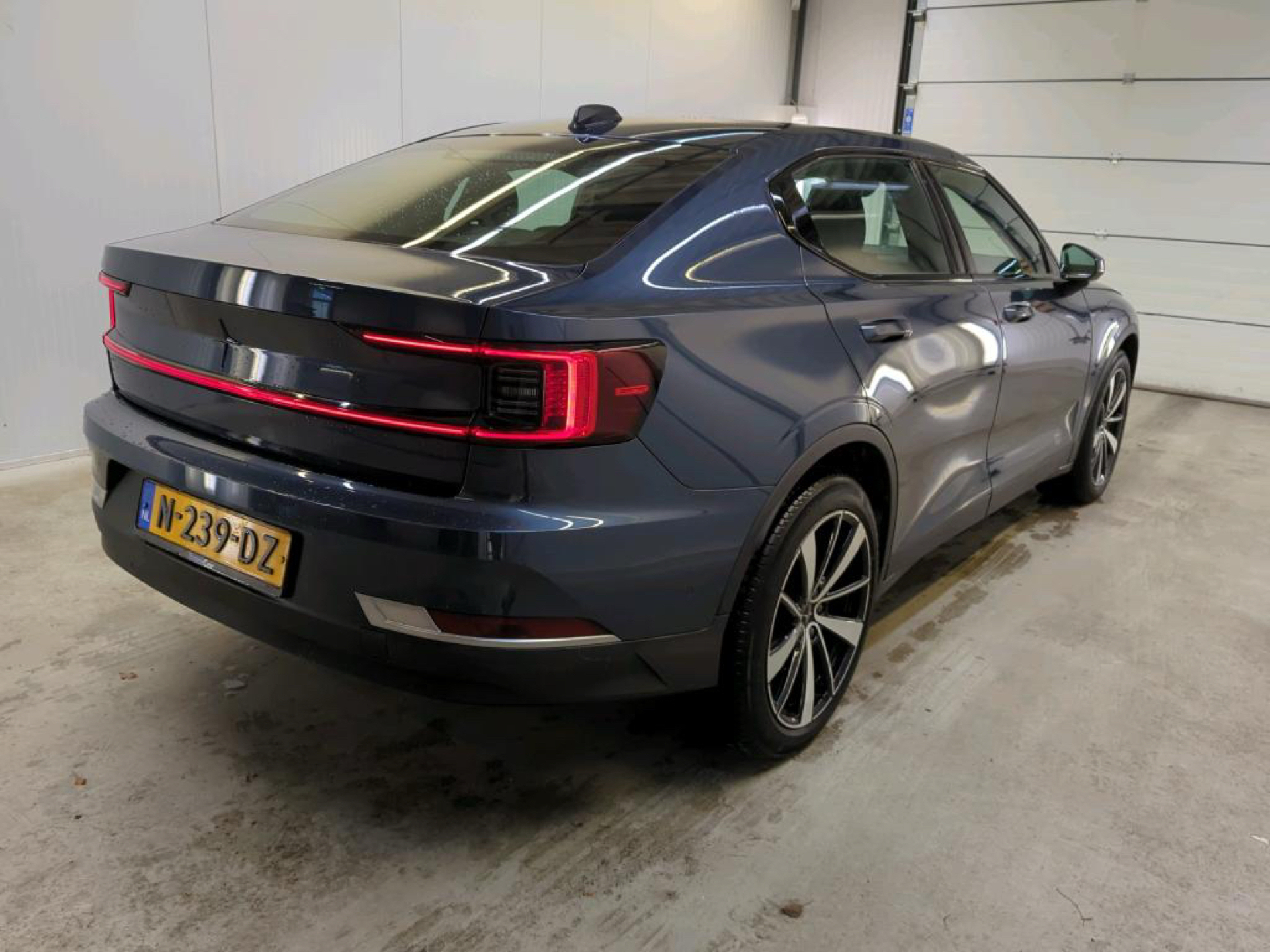 Billede af Polestar 2 EL Long range Single motor 231HK 5d Aut.