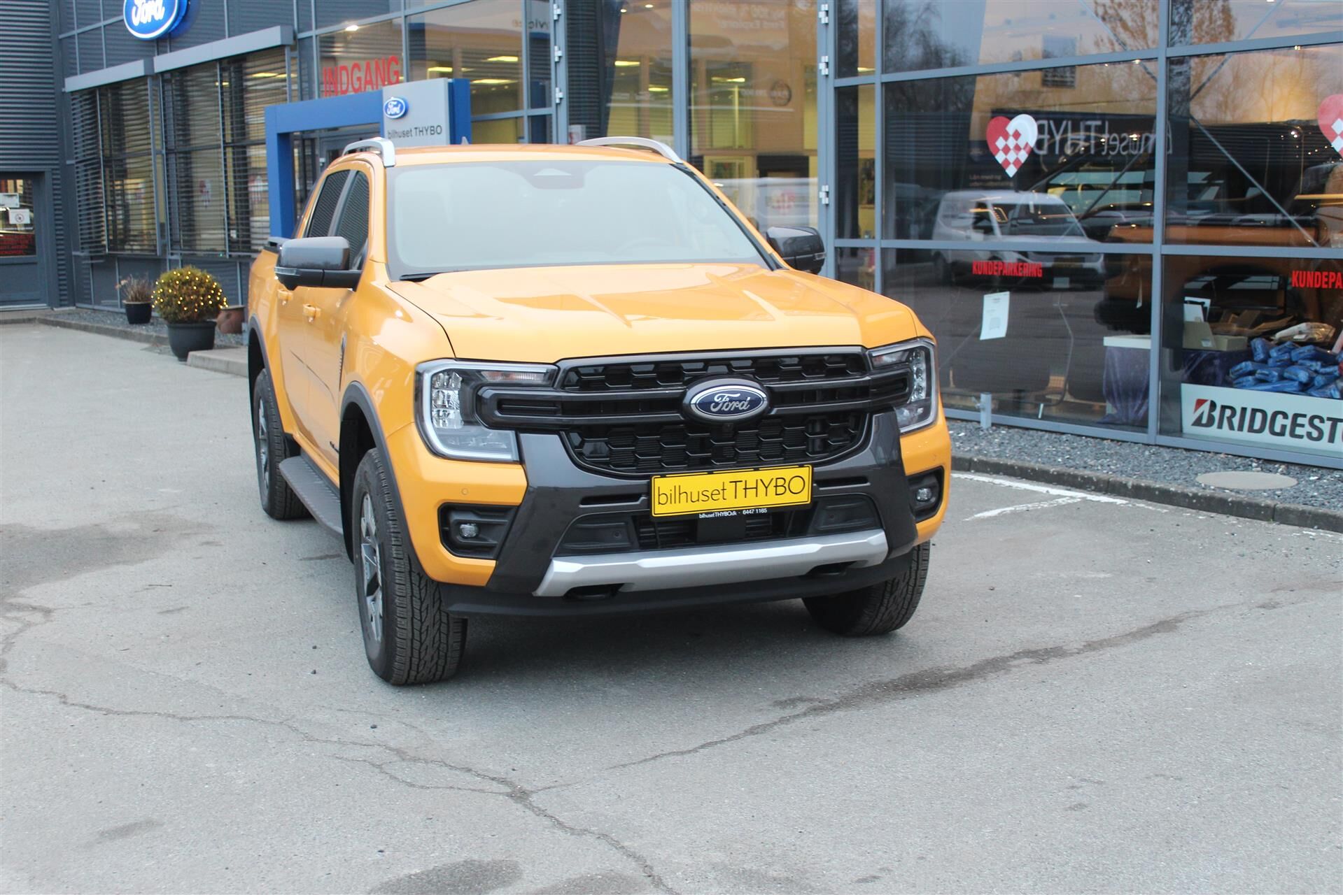 Billede af Ford Ranger Double Cab 2,3 EcoBoost Hybrid Wildtrak e-4WD 281HK Pick-Up 10g Aut.