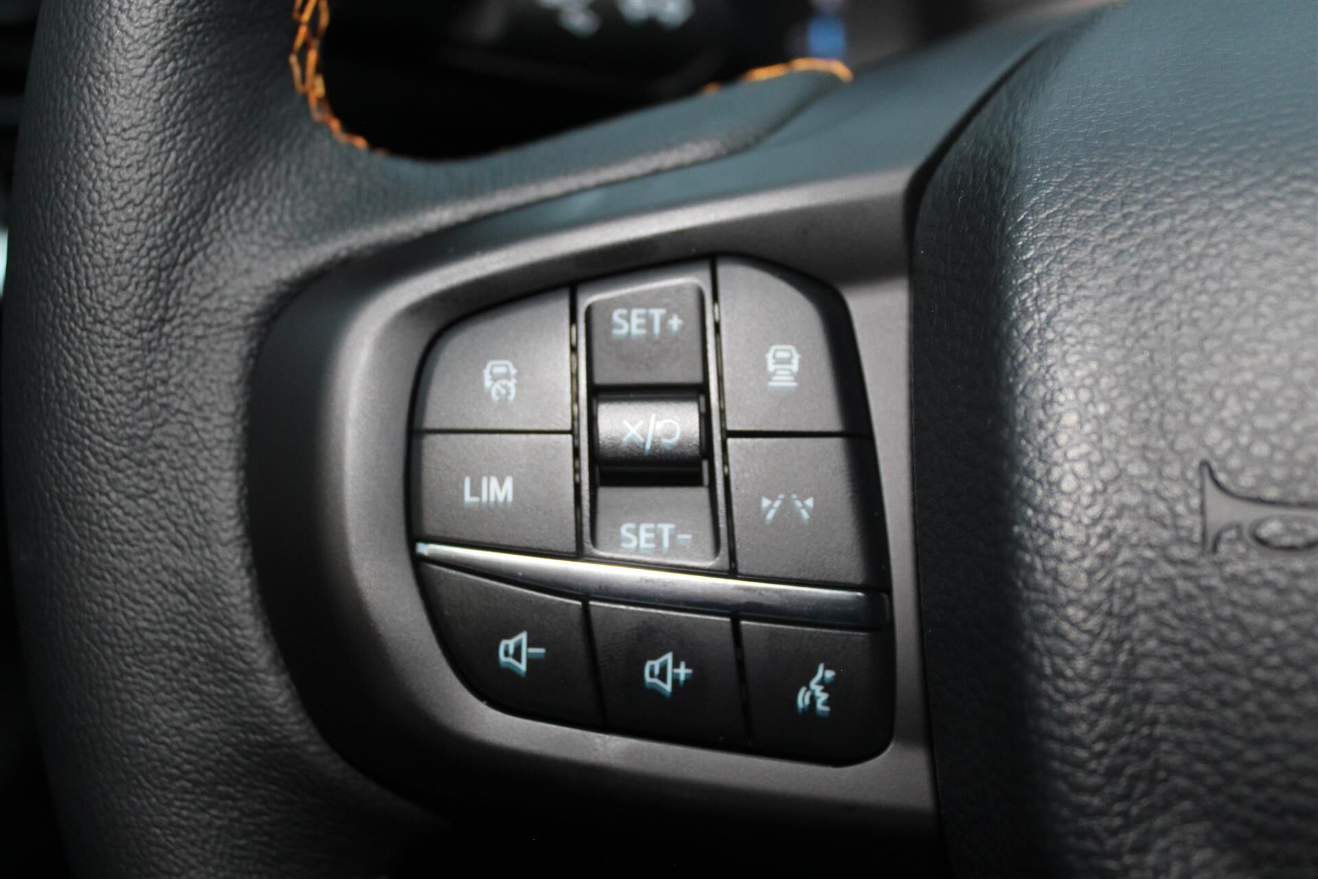 Billede af Ford Ranger Double Cab 2,3 EcoBoost Hybrid Wildtrak e-4WD 281HK Pick-Up 10g Aut.