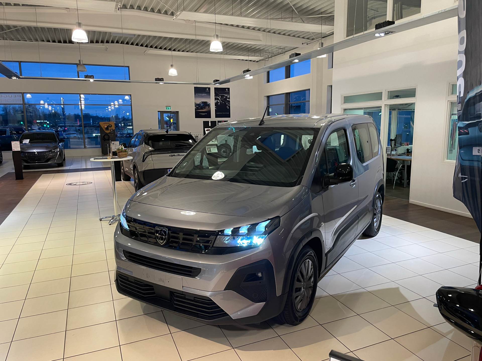 Billede af Peugeot e-Rifter L1 EL Allure 156HK Aut.