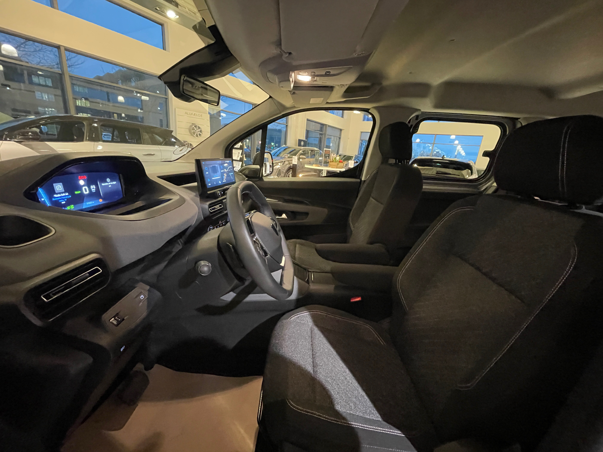 Billede af Peugeot e-Rifter L1 EL Allure 156HK Aut.