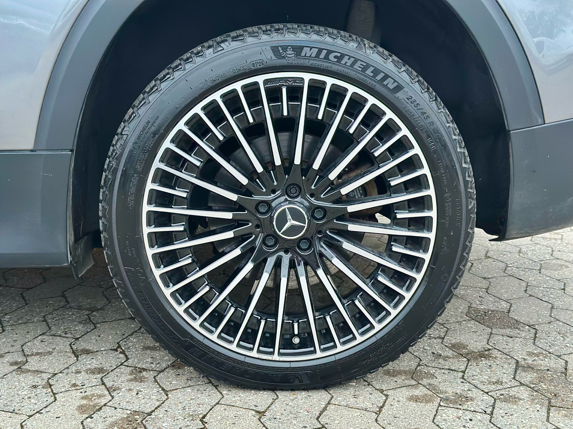 Billede af Mercedes-Benz EQB 350 7 pers. EL AMG Premium Plus 4Matic 292HK 5d Aut. 