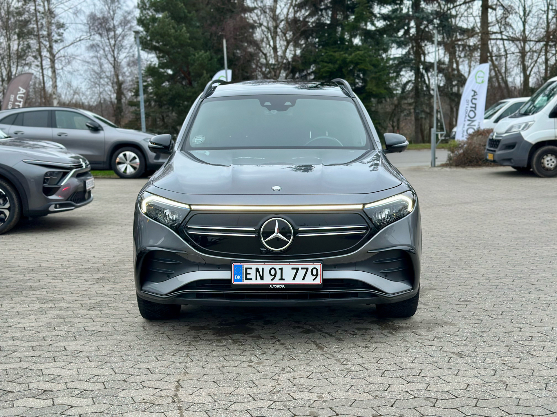 Billede af Mercedes-Benz EQB 350 7 pers. EL AMG Premium Plus 4Matic 292HK 5d Aut. 