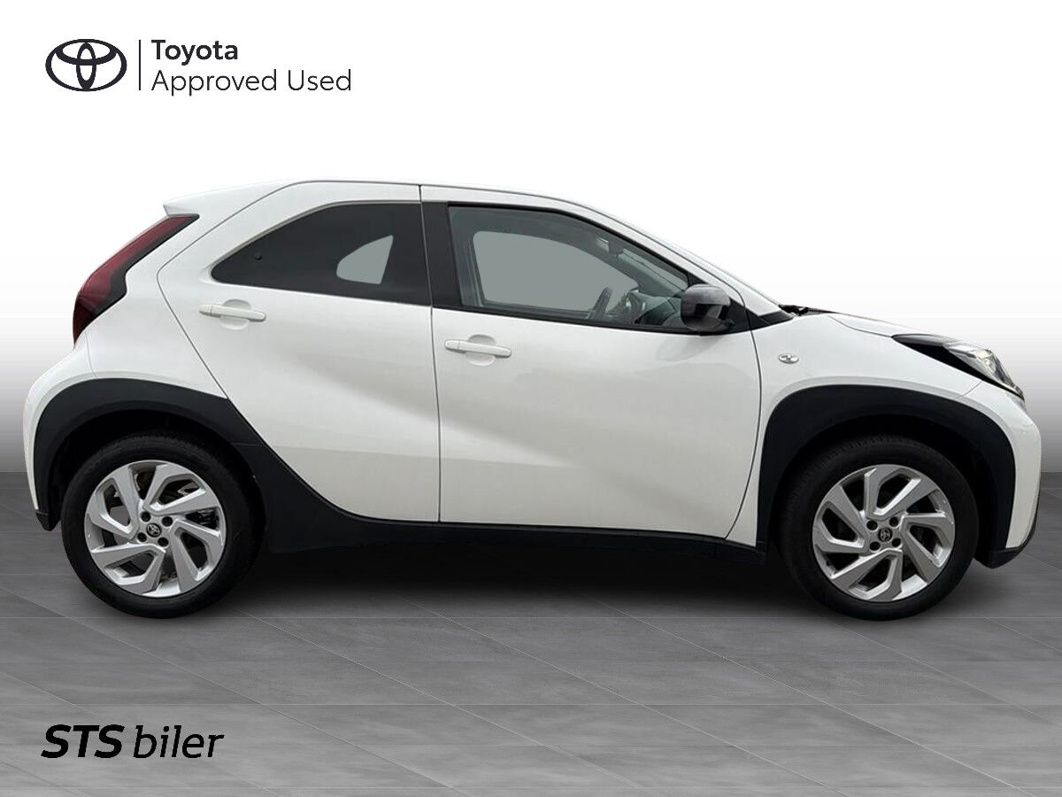 Billede af Toyota Aygo X 1,0 VVT-I Active 72HK 5d