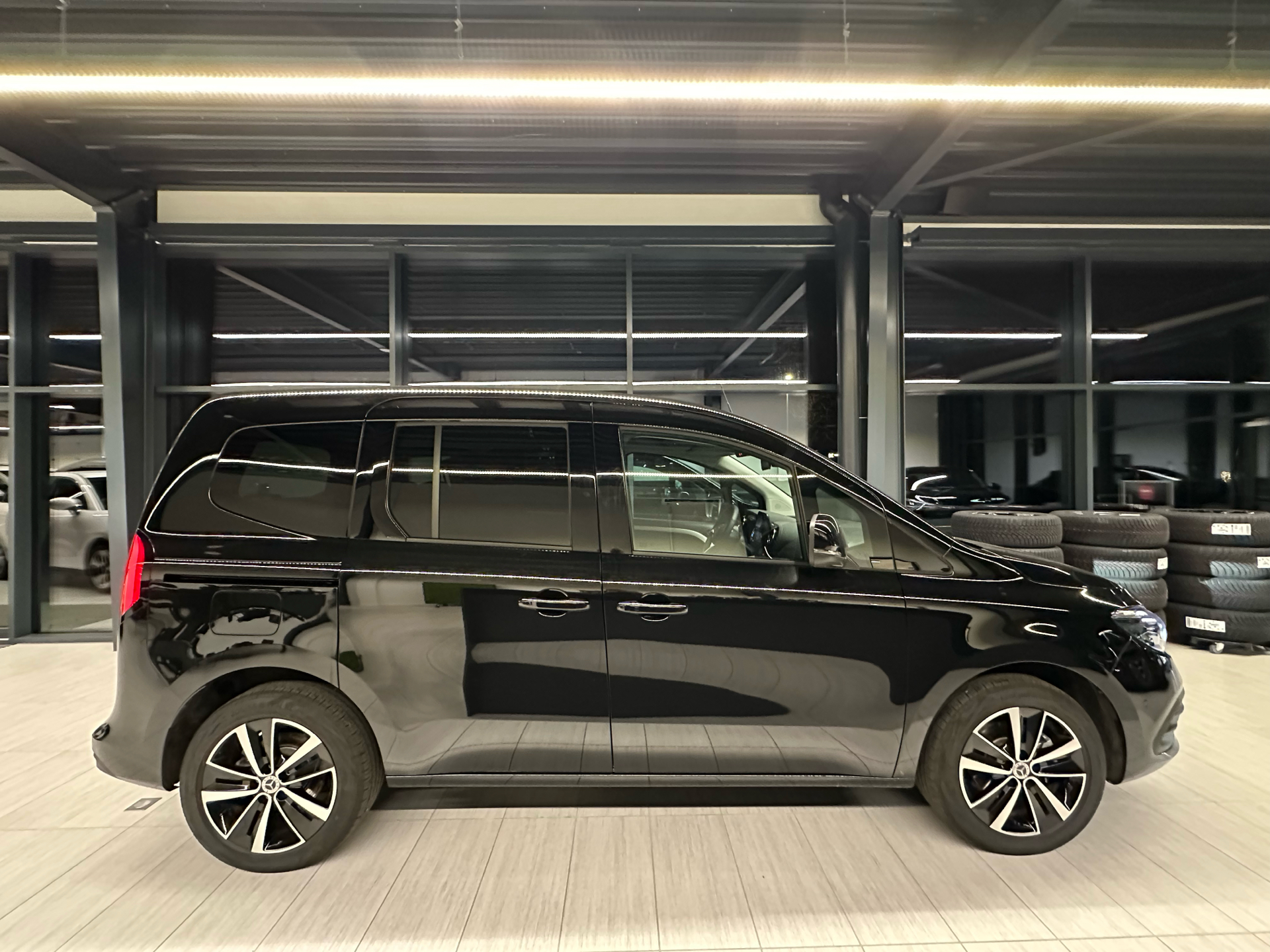 Billede af Mercedes-Benz EQT 200 EL 122HK Aut.