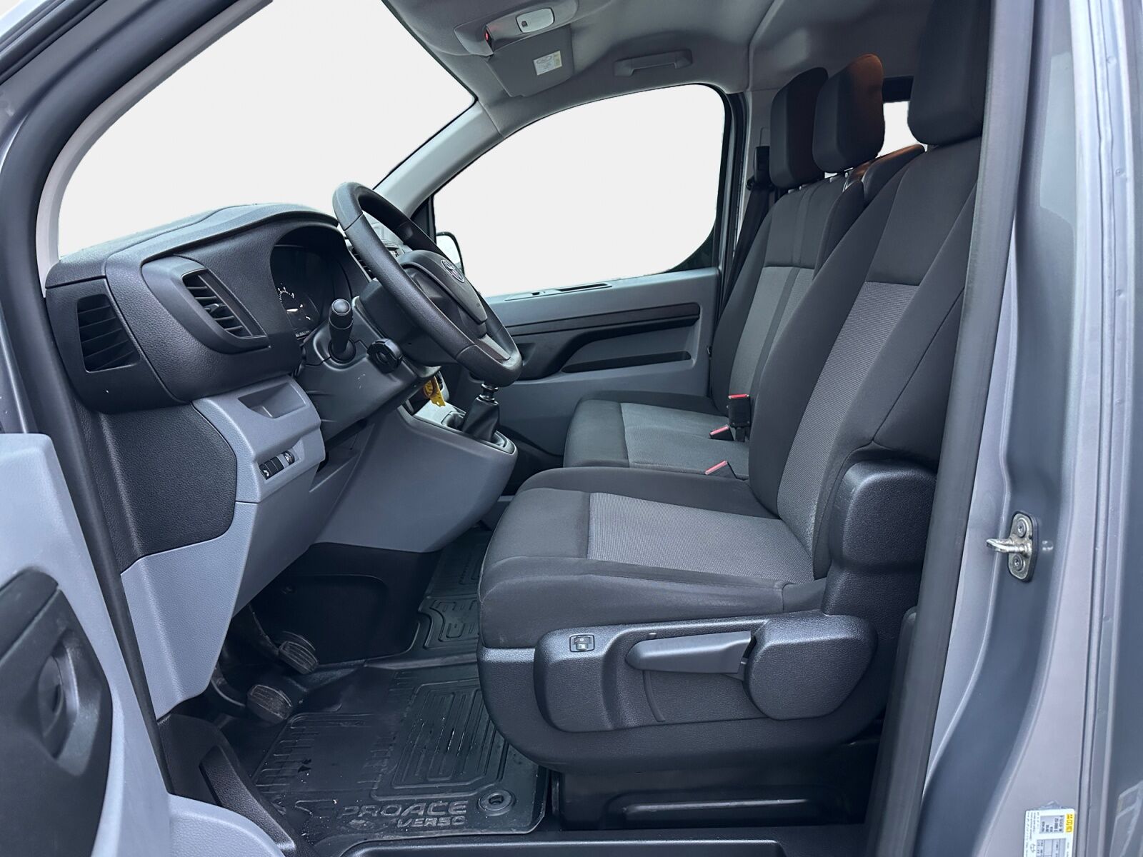 Billede af Toyota Proace Verso Long 1,5 D Combi skydedør, m/Dobbelt bagdør 120HK 6g