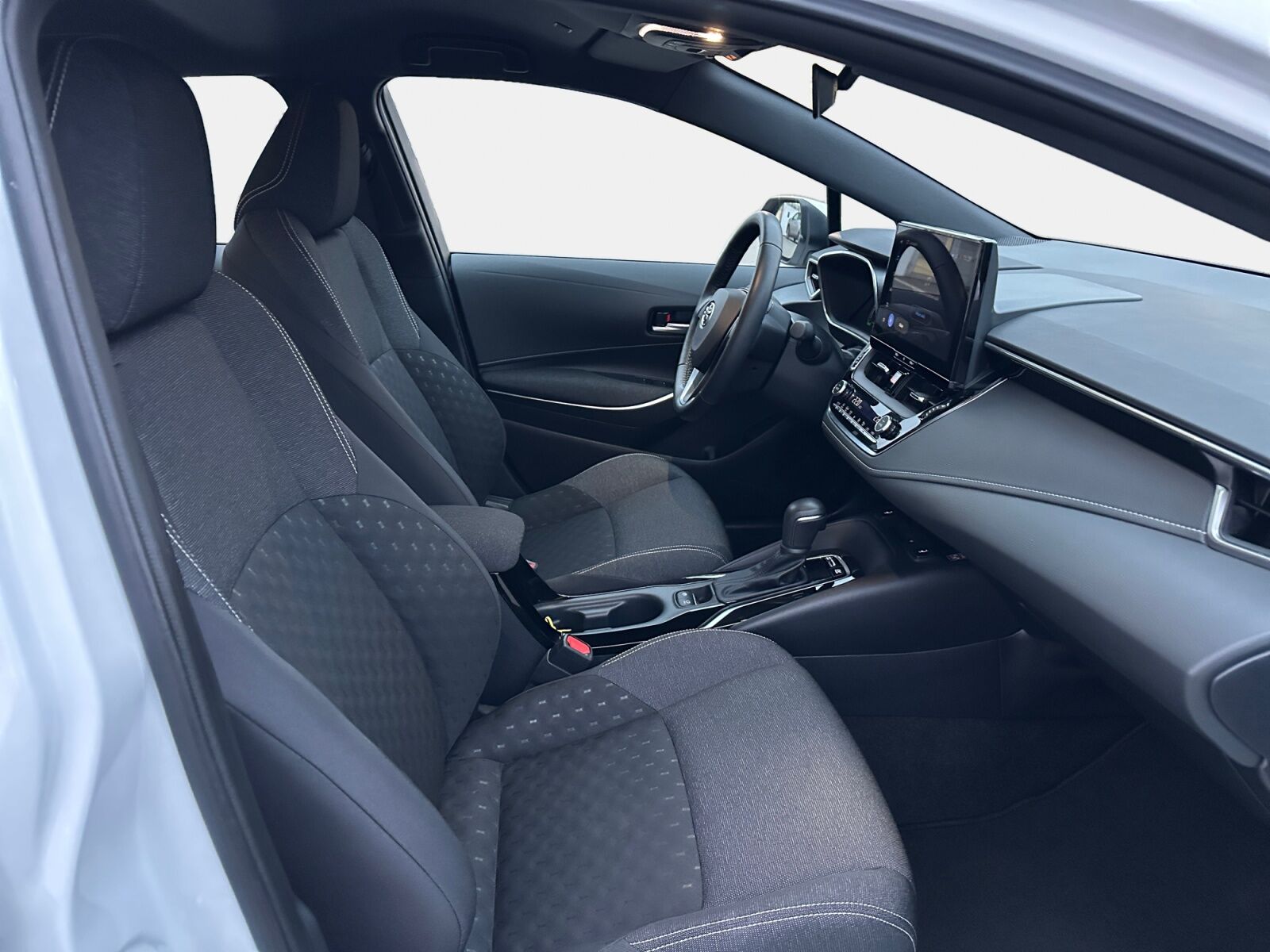 Billede af Toyota Corolla Touring Sports 1,8 Hybrid Active Safety Pack E-CVT 140HK Stc Trinl. Gear