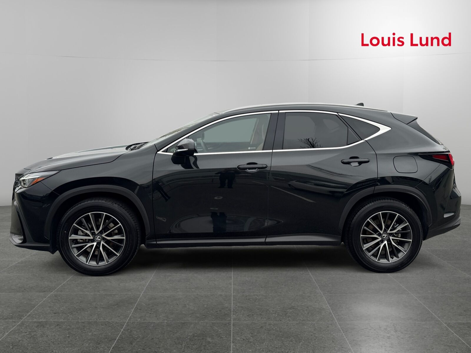 Billede af Lexus NX 450h+ 2,5 Plugin-hybrid Business Plus 4WD 309HK 5d Trinl. Gear