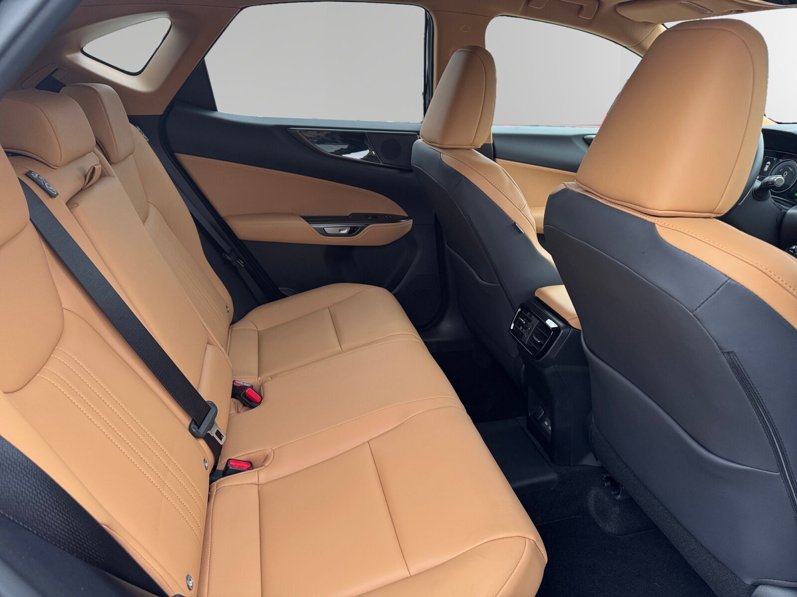 Billede af Lexus NX 450h+ 2,5 Plugin-hybrid Business Plus 4WD 309HK 5d Trinl. Gear