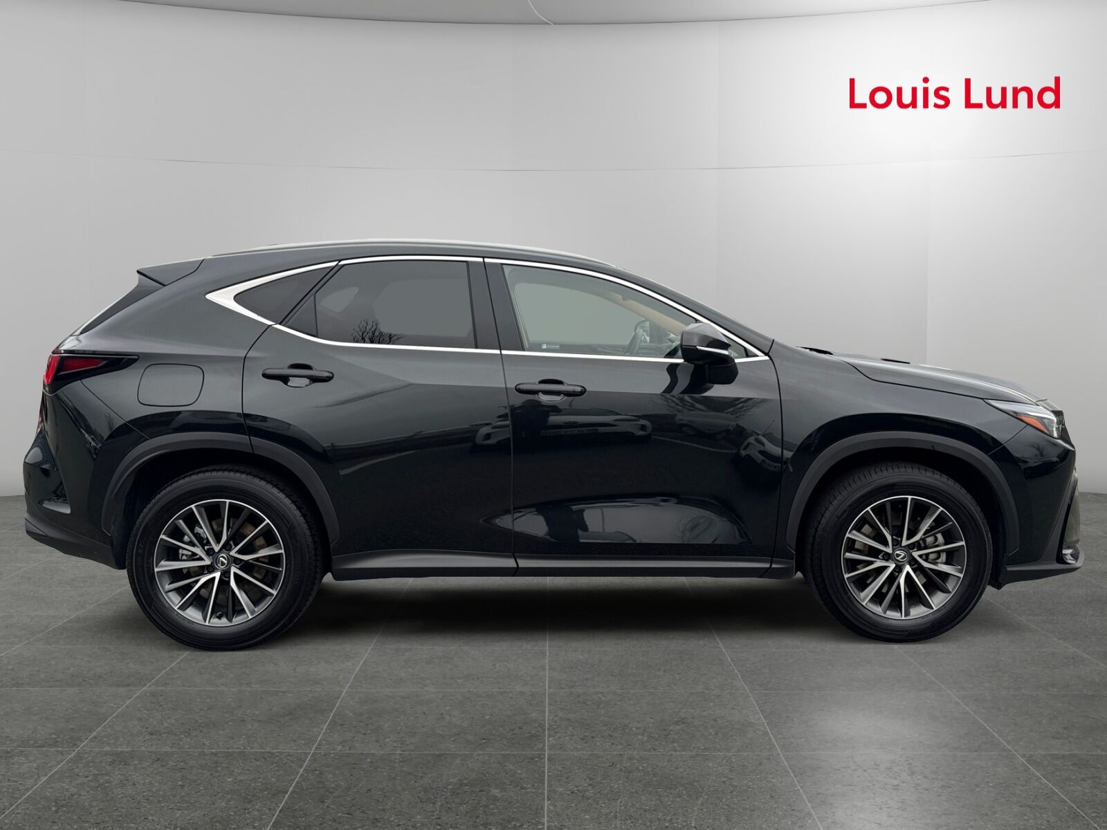 Billede af Lexus NX 450h+ 2,5 Plugin-hybrid Business Plus 4WD 309HK 5d Trinl. Gear