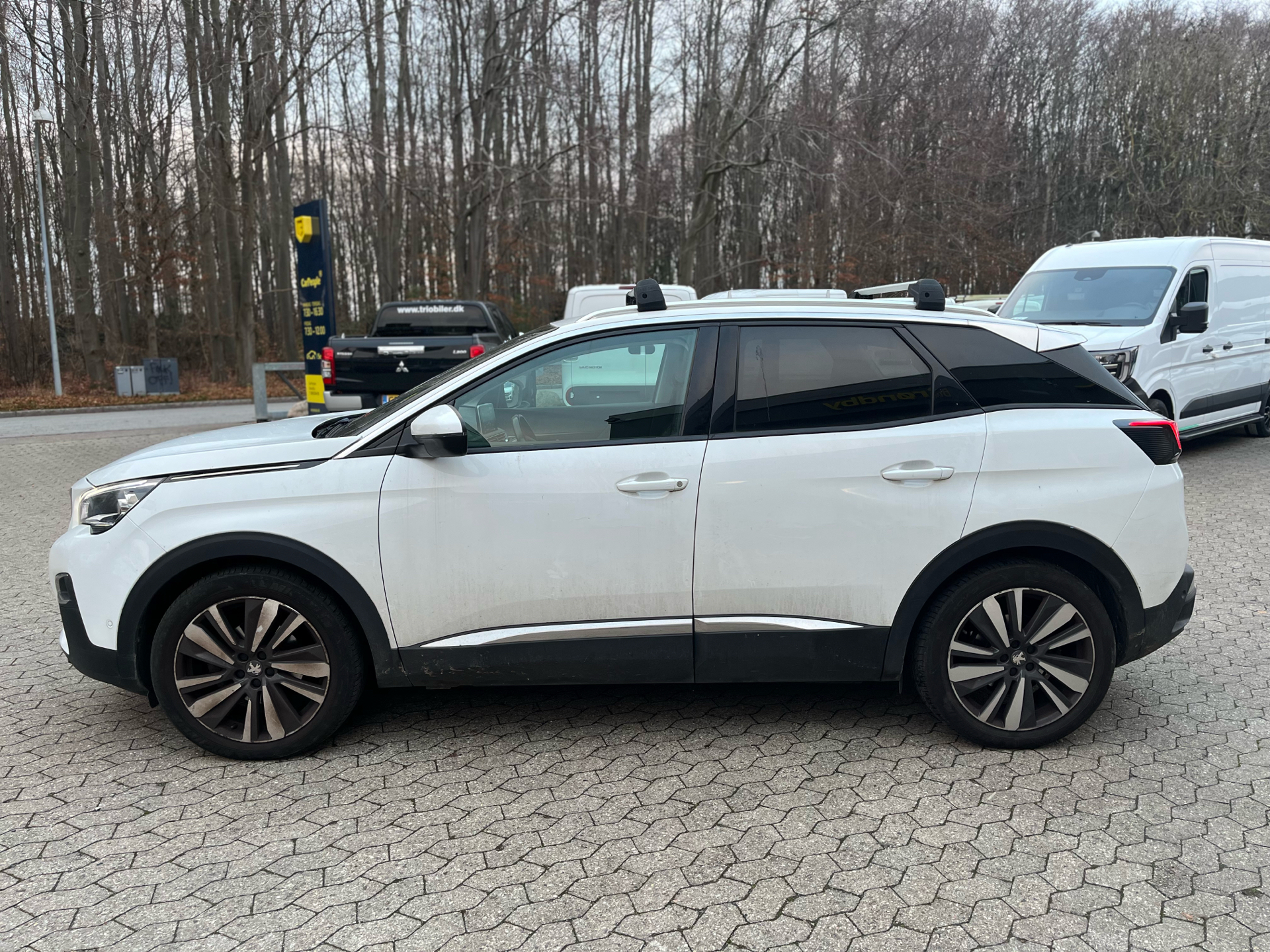 Billede af Peugeot 3008 1,5 BlueHDi Allure LTD EAT8 130HK 5d 8g Aut.