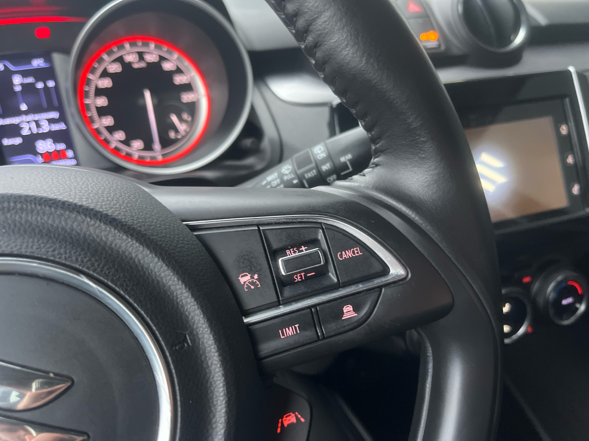 Billede af Suzuki Swift 1,2 Dualjet  Mild hybrid Exclusive AEB 83HK 5d