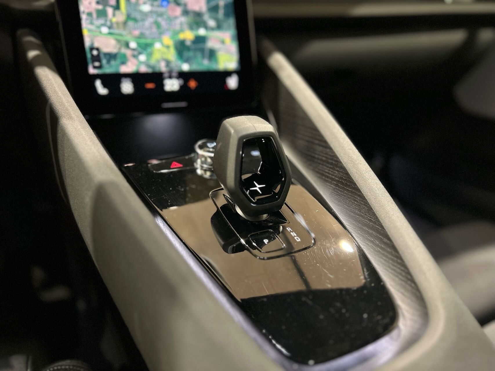 Billede af Polestar 2 EL Long range Single motor 231HK 5d Aut.