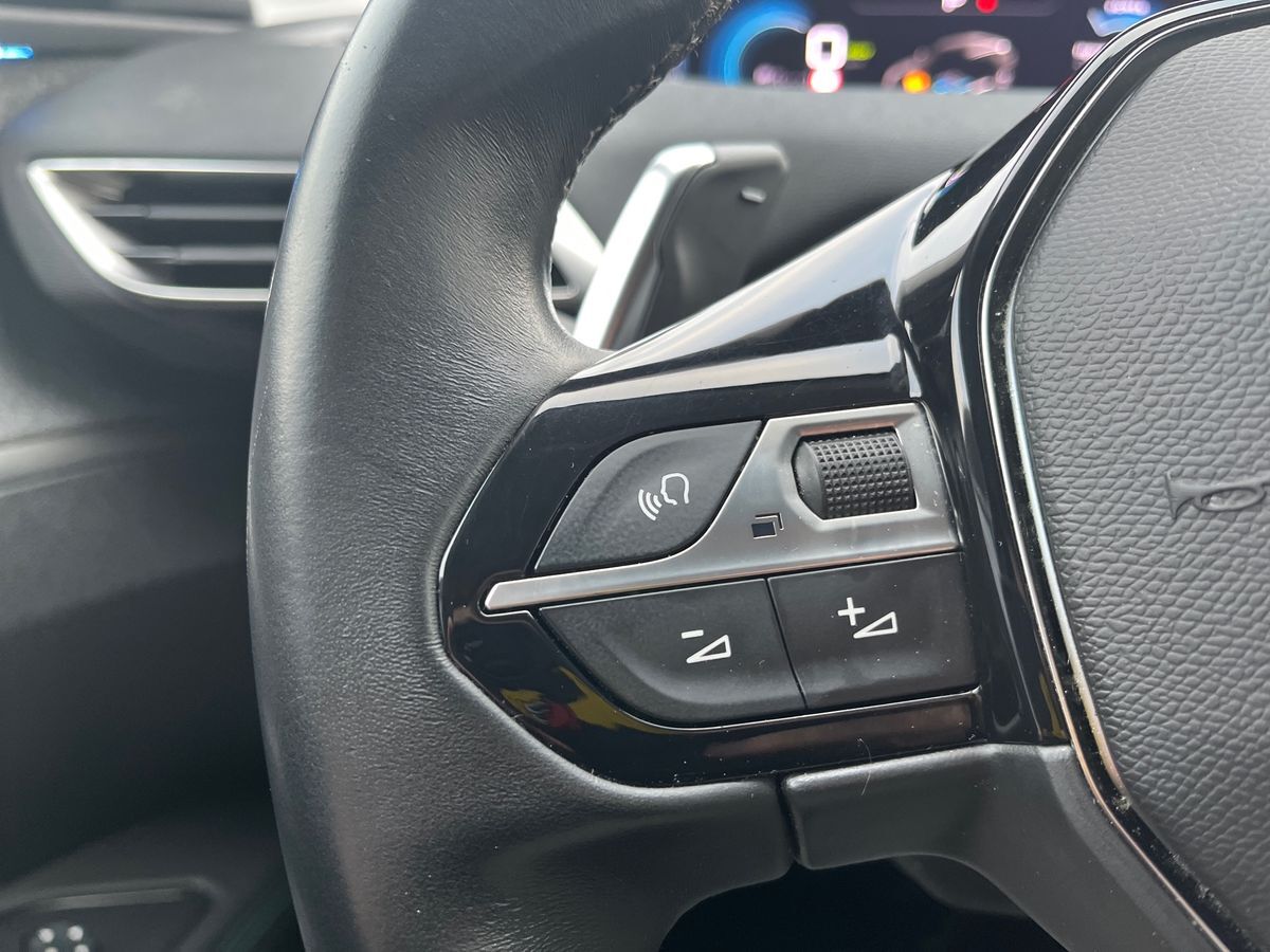 Billede af Peugeot 3008 1,6 PureTech  Plugin-hybrid Allure Pack EAT8 225HK 5d 8g Aut.