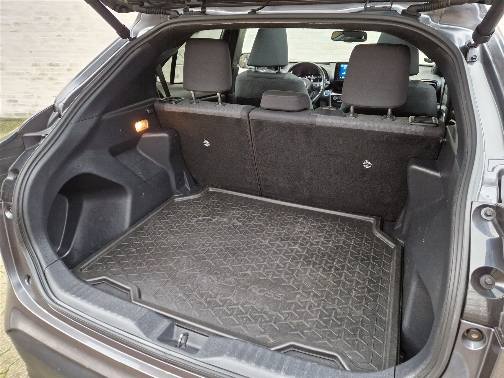 Billede af Toyota Yaris Cross 1,5 Hybrid Style AWD-i 116HK 5d Trinl. Gear