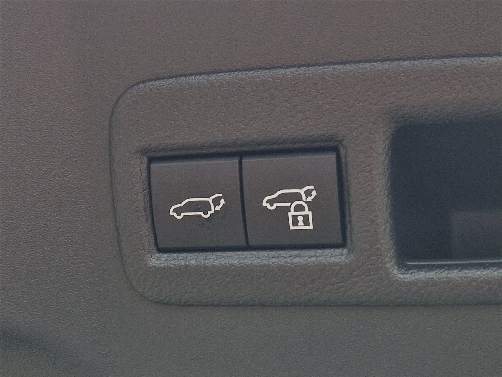 Billede af Toyota BZ4X EL Executive AWD 343HK 5d Aut.