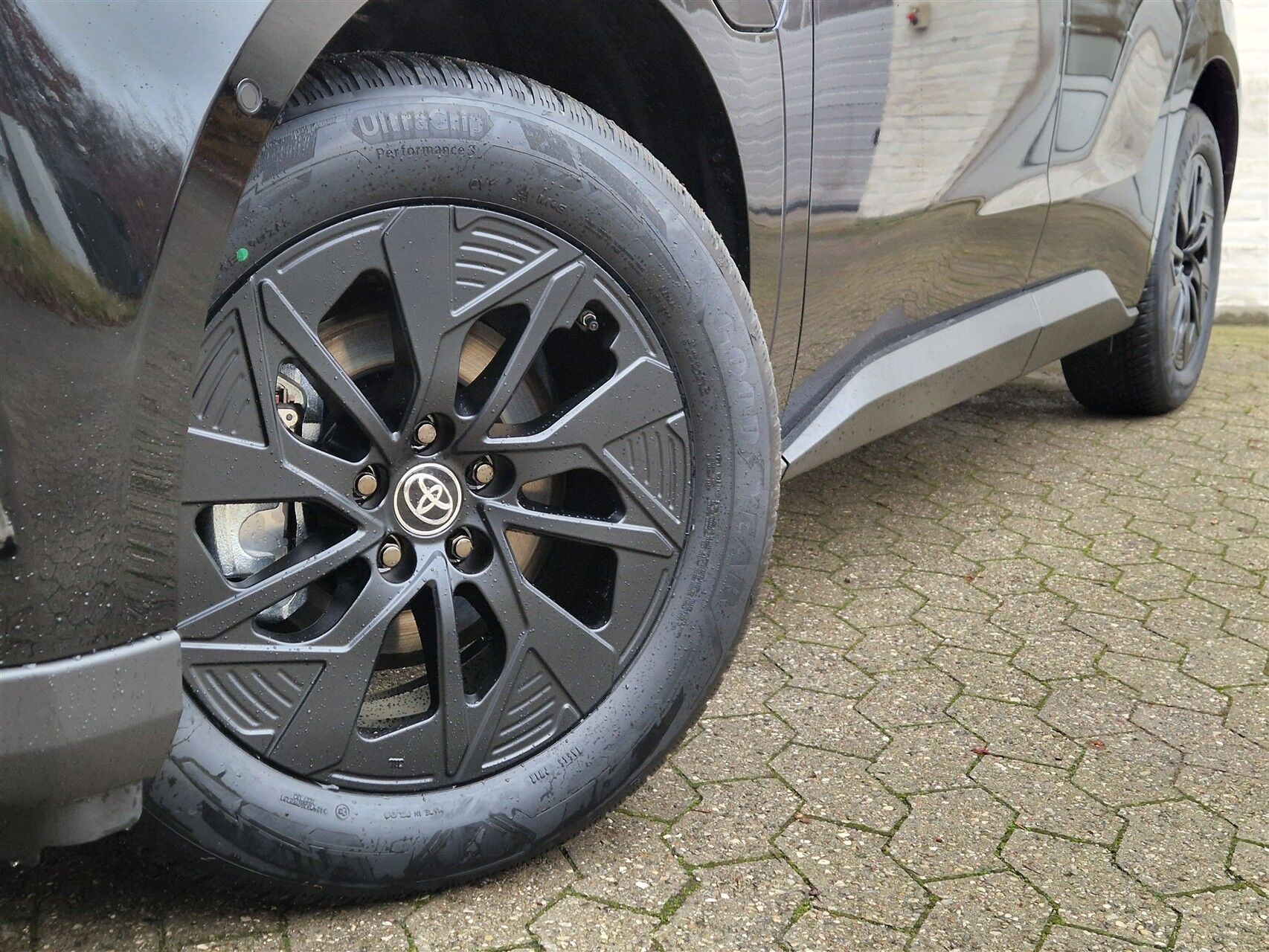 Billede af Toyota BZ4X EL Executive AWD 343HK 5d Aut.