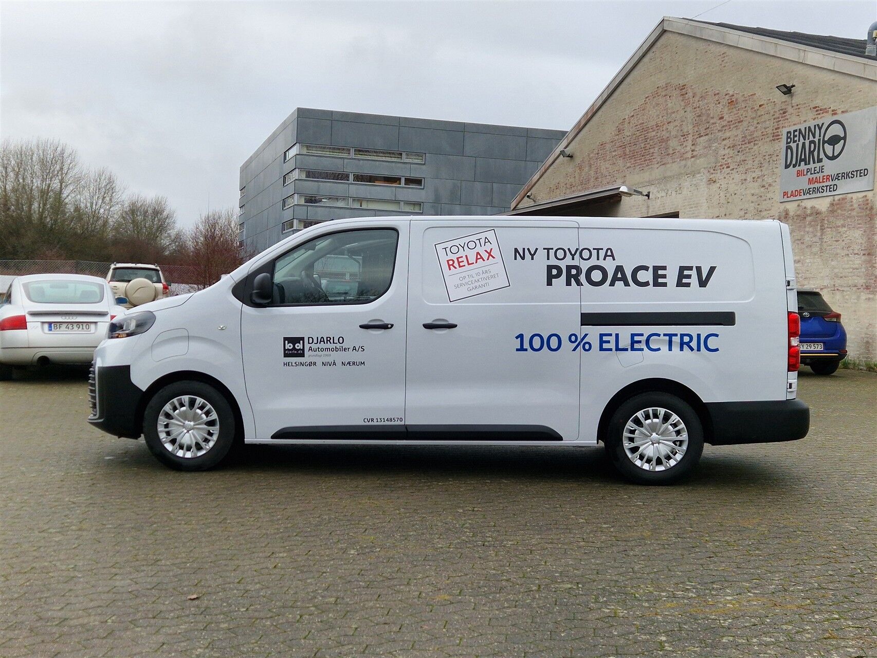 Billede af Toyota Proace 75 kWh (136hk) Long/To skydedør aut. gear Comfort Master
