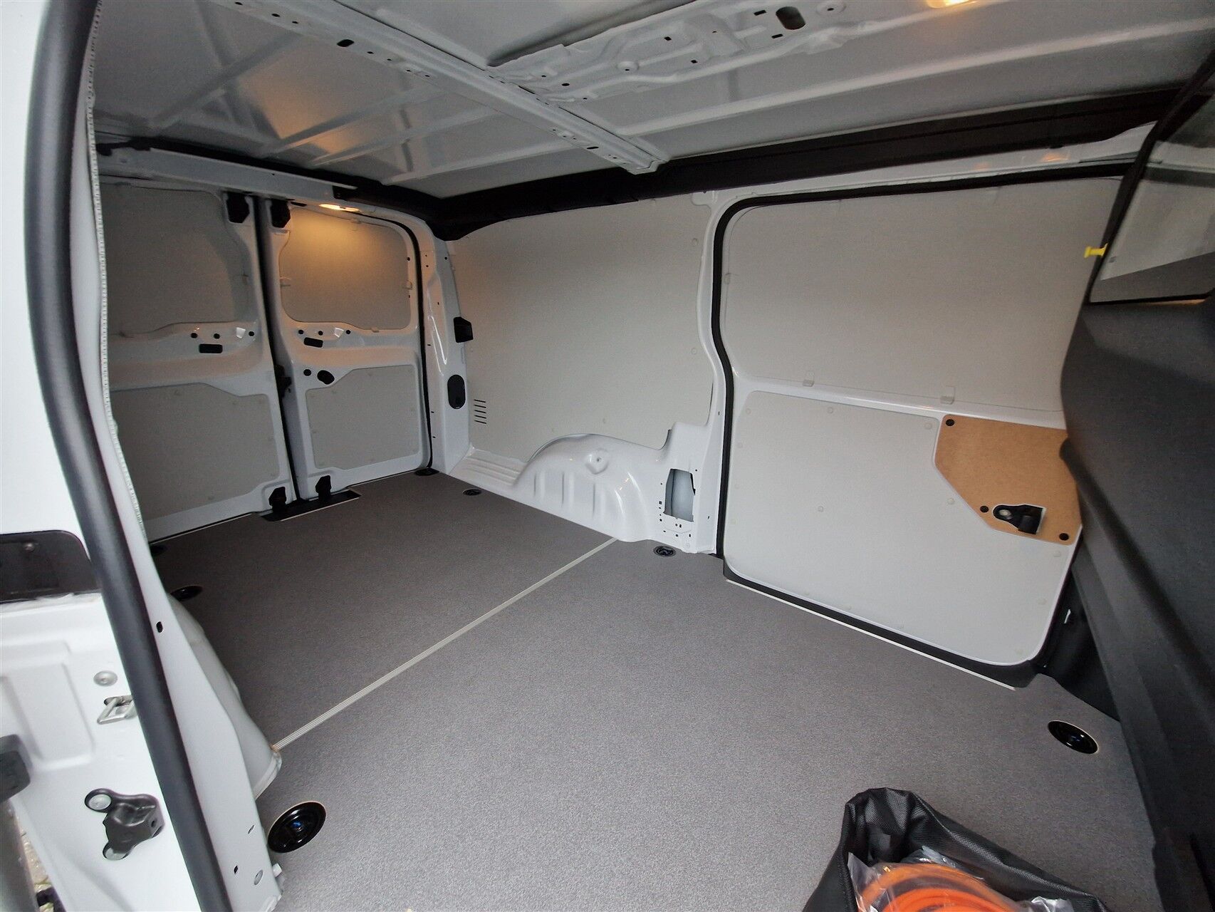 Billede af Toyota Proace 75 kWh (136hk) Long/To skydedør aut. gear Comfort Master