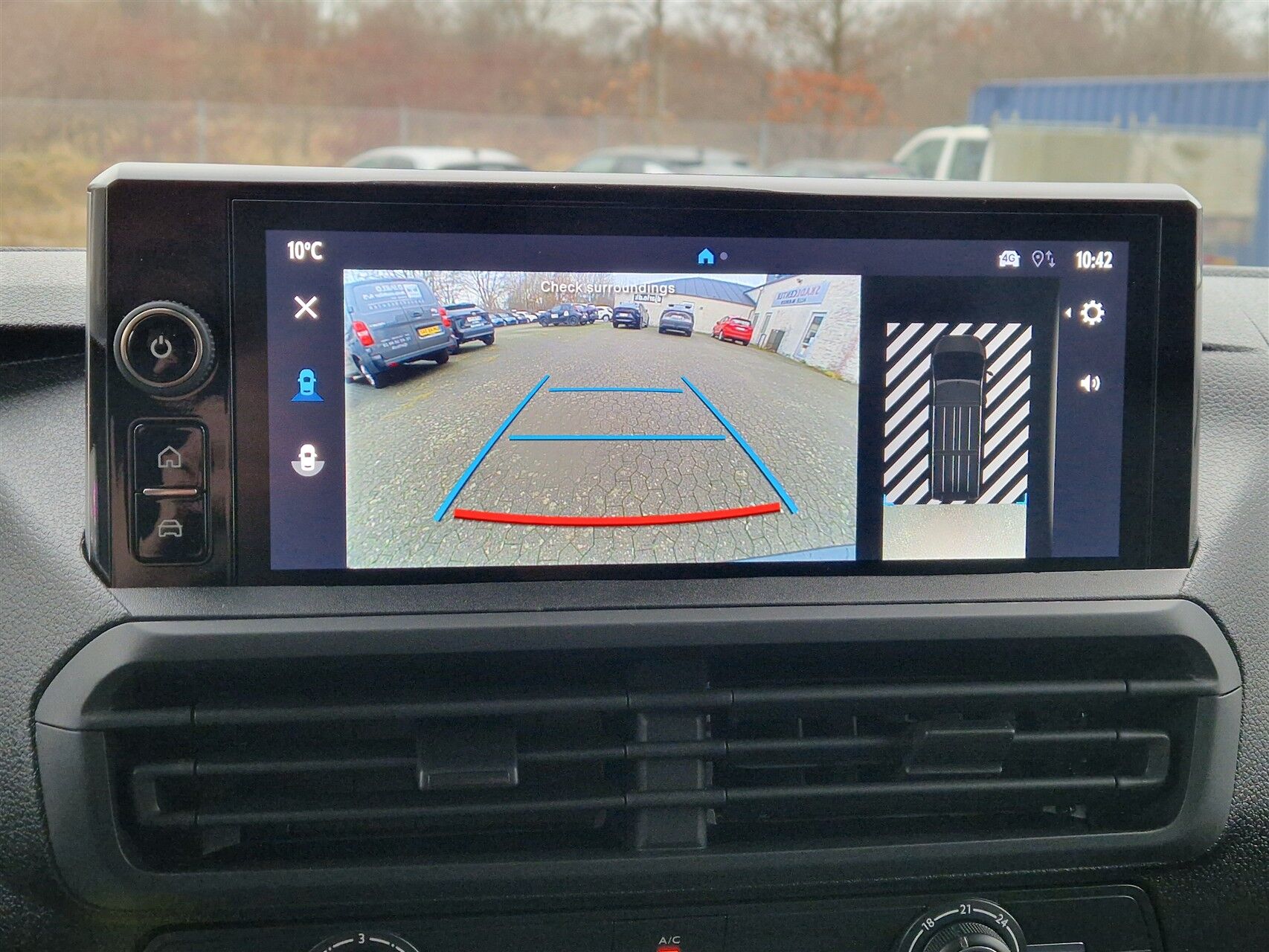 Billede af Toyota Proace 75 kWh (136hk) Long/To skydedør aut. gear Comfort Master