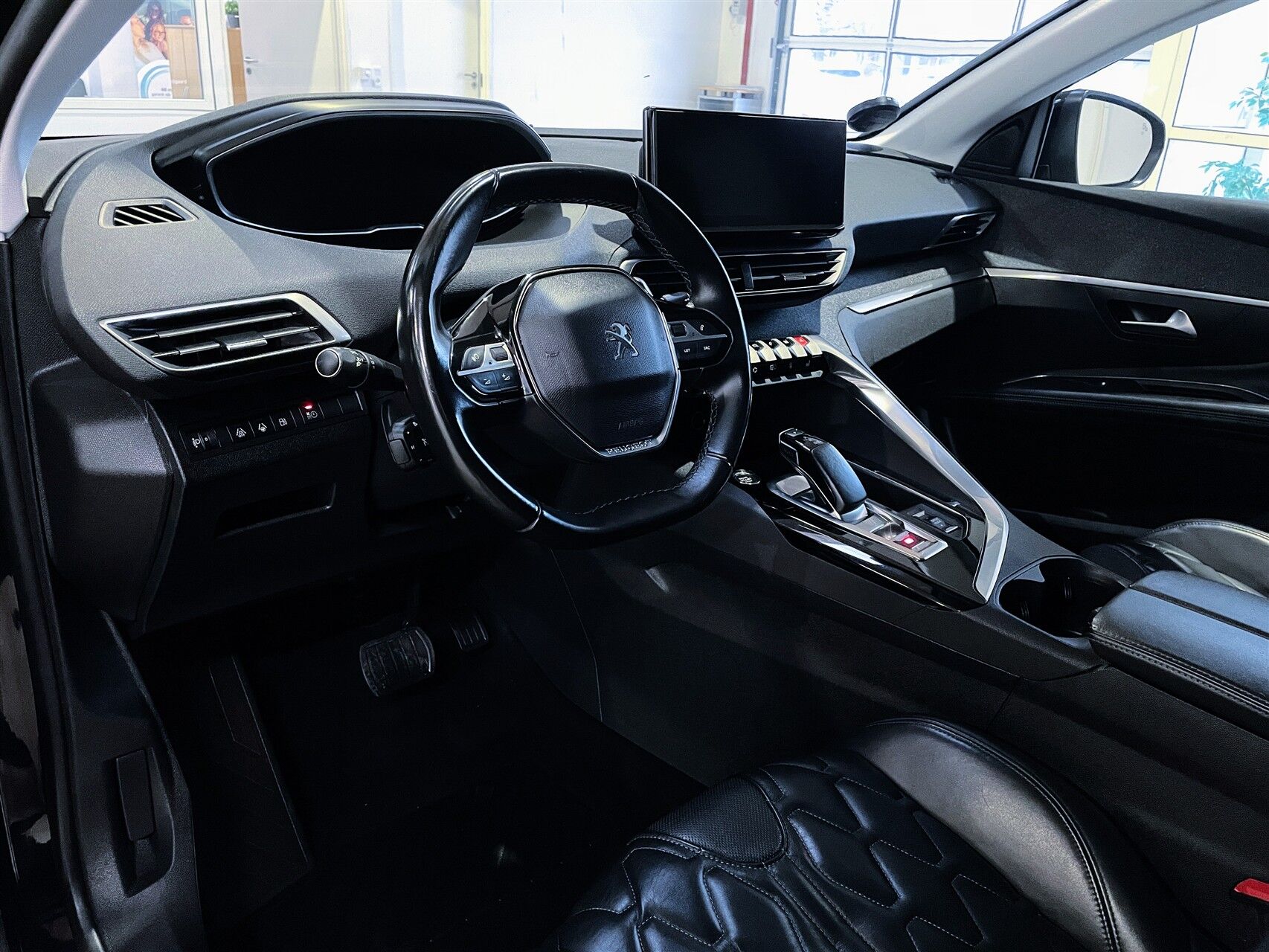 Billede af Peugeot 3008 1,6 PureTech  Plugin-hybrid Allure Pack LTD EAT8 225HK 5d 8g Aut.