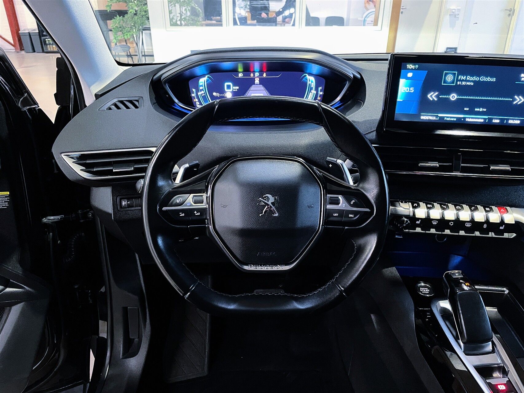 Billede af Peugeot 3008 1,6 PureTech  Plugin-hybrid Allure Pack LTD EAT8 225HK 5d 8g Aut.