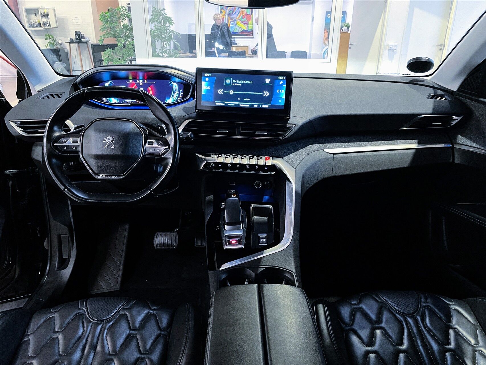 Billede af Peugeot 3008 1,6 PureTech  Plugin-hybrid Allure Pack LTD EAT8 225HK 5d 8g Aut.