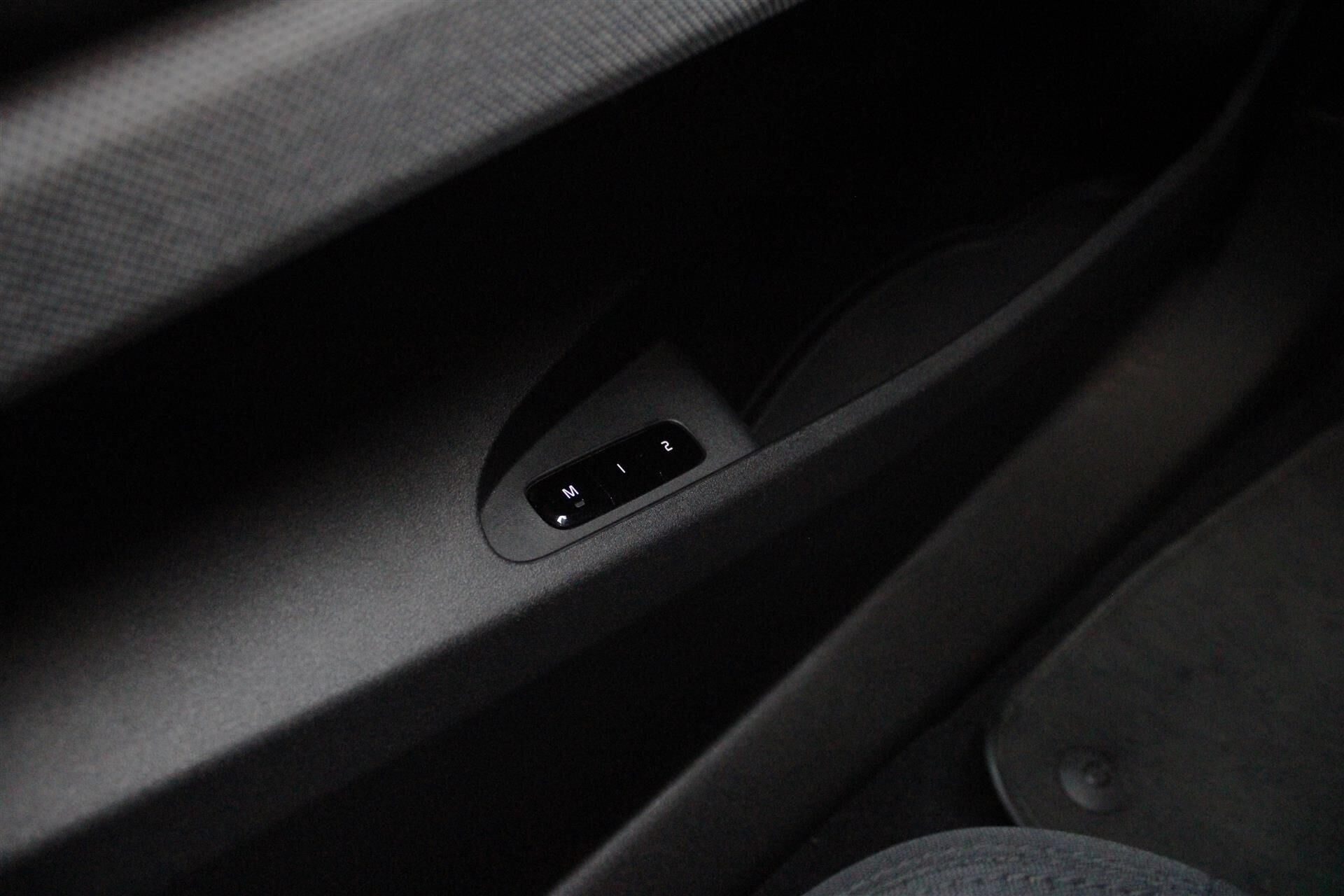 Billede af Polestar 2 EL Long range Single motor 231HK 5d Aut.