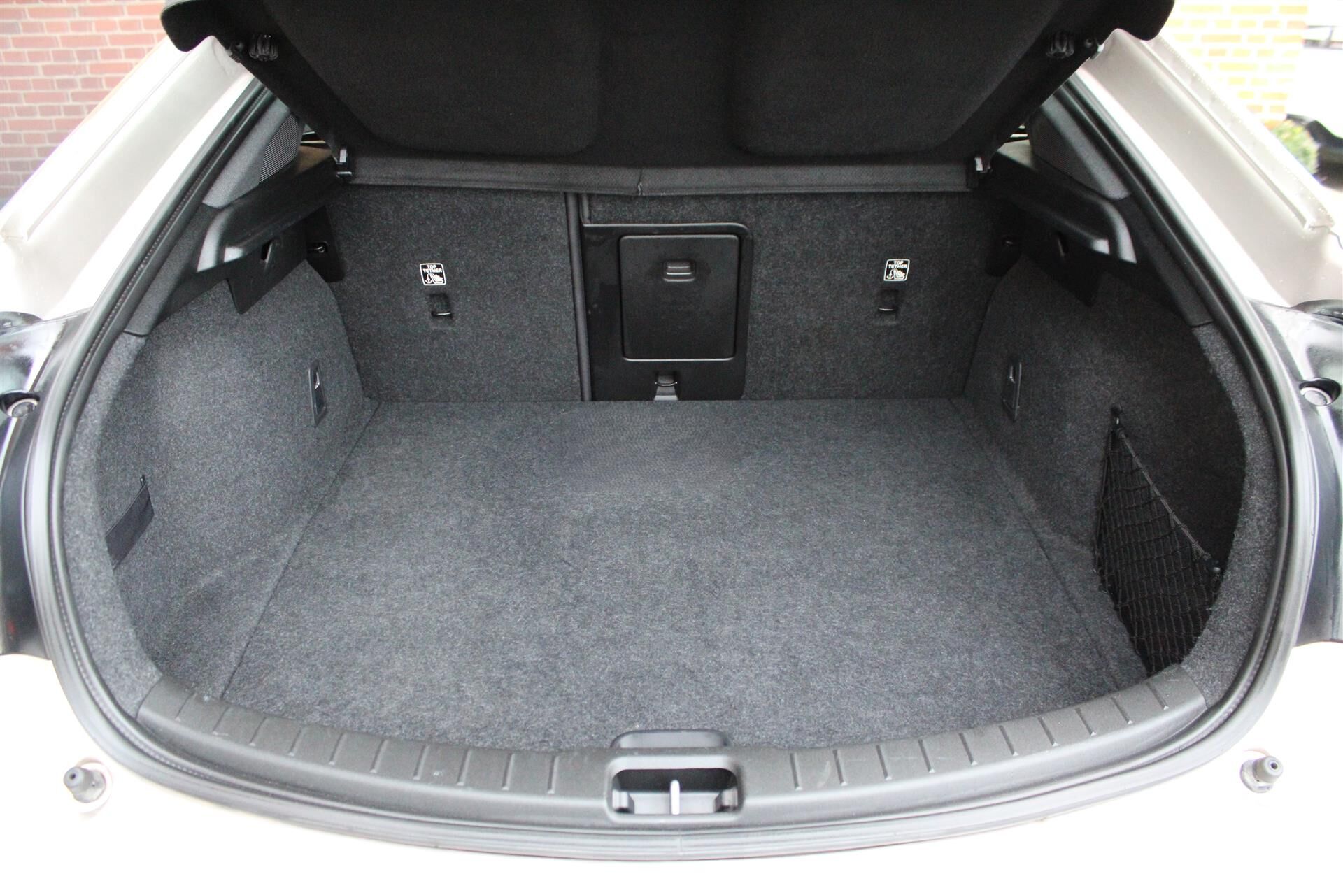 Billede af Polestar 2 EL Long range Single motor 231HK 5d Aut.