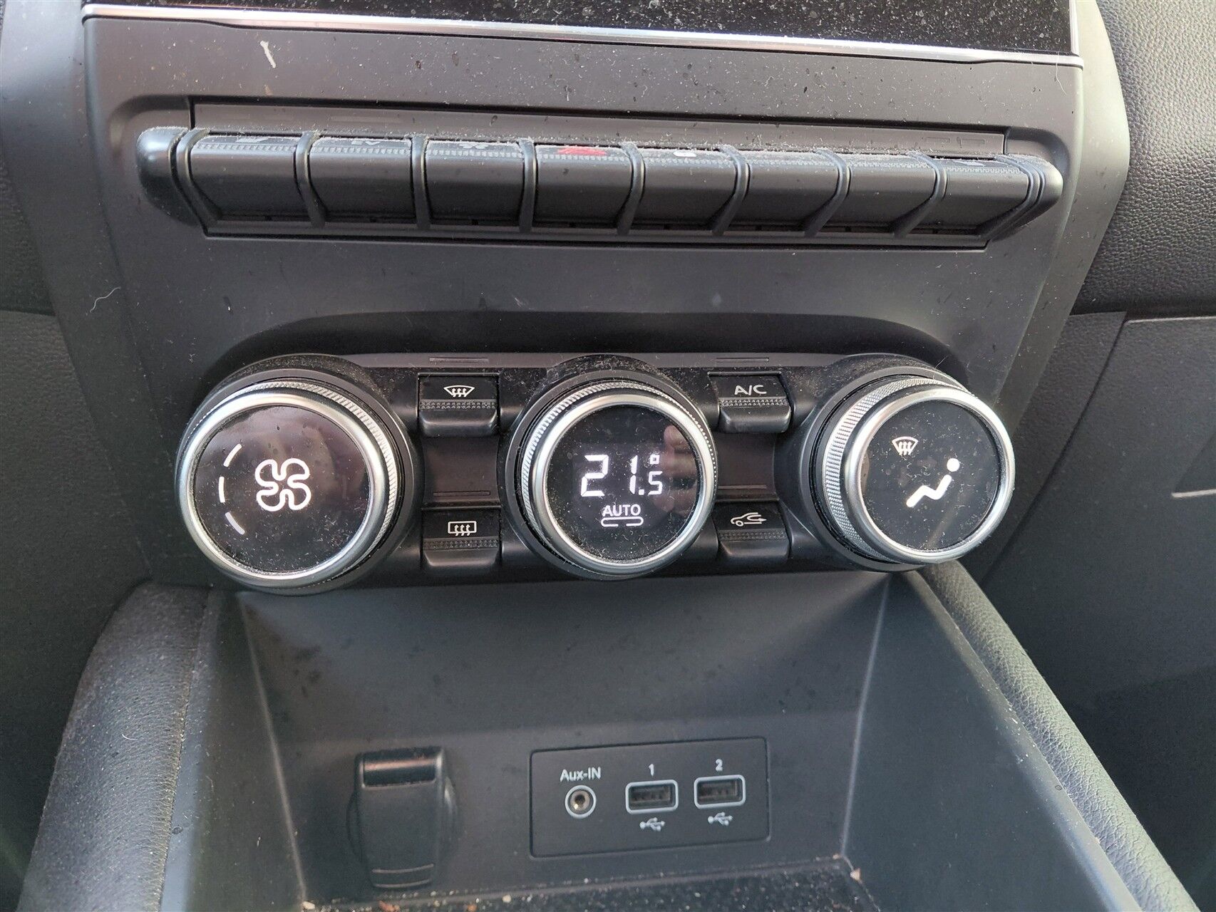 Billede af Renault Captur 1,6 E-TECH  Plugin-hybrid Intens 160HK 5d Aut.