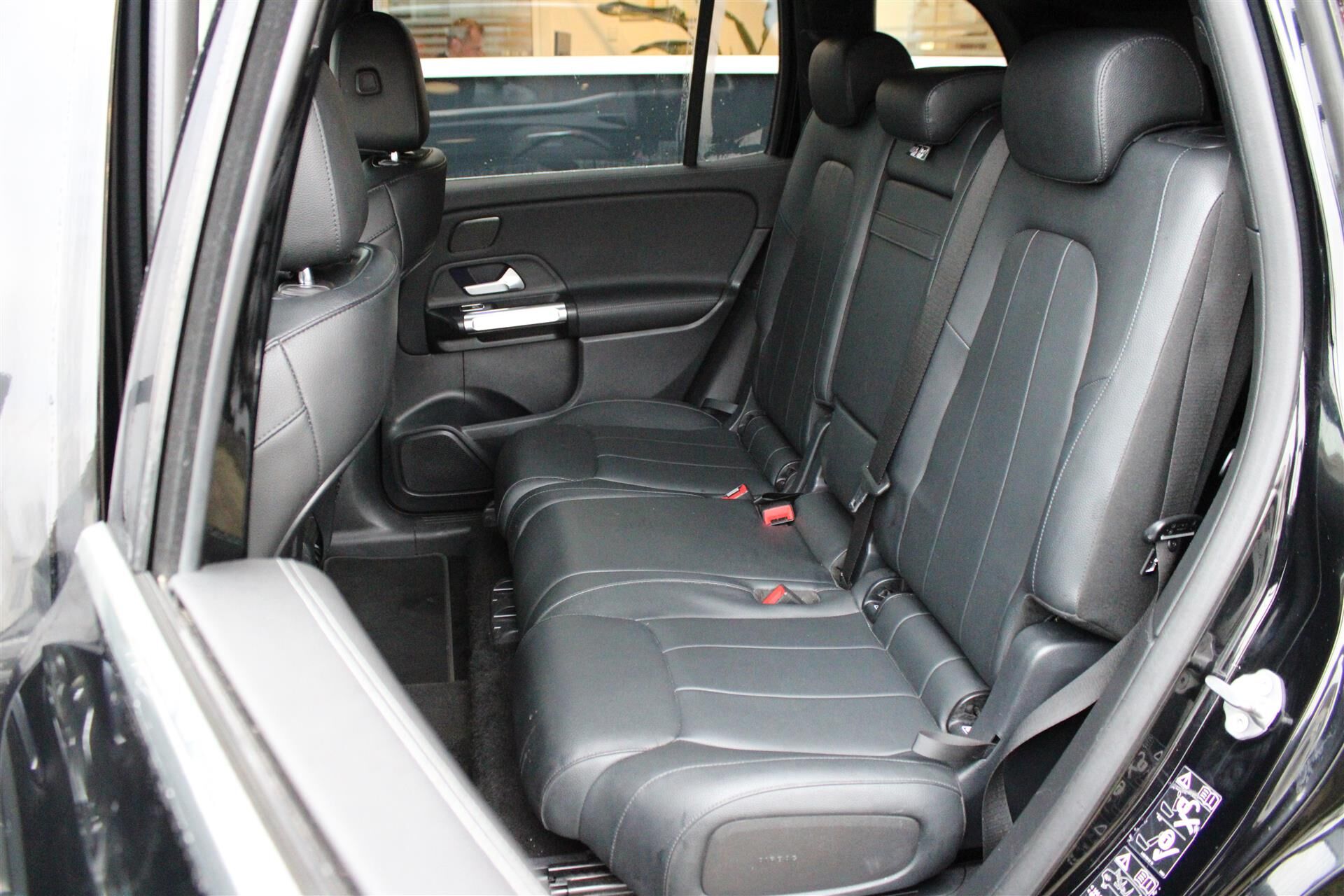 Billede af Mercedes-Benz EQB 300 EL Progressive 7 pers. 4Matic 228HK 5d Aut.