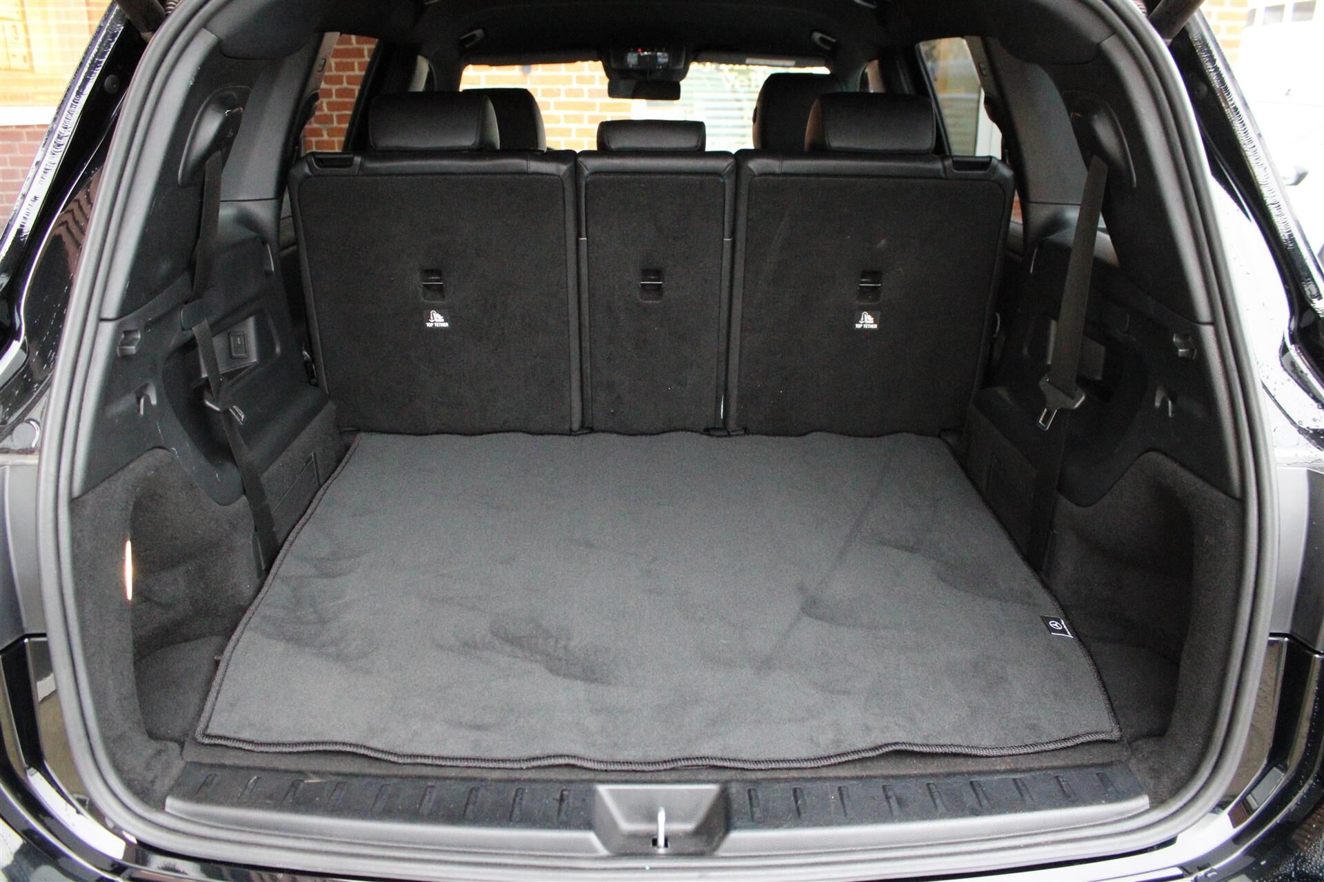 Billede af Mercedes-Benz EQB 300 EL Progressive 7 pers. 4Matic 228HK 5d Aut.