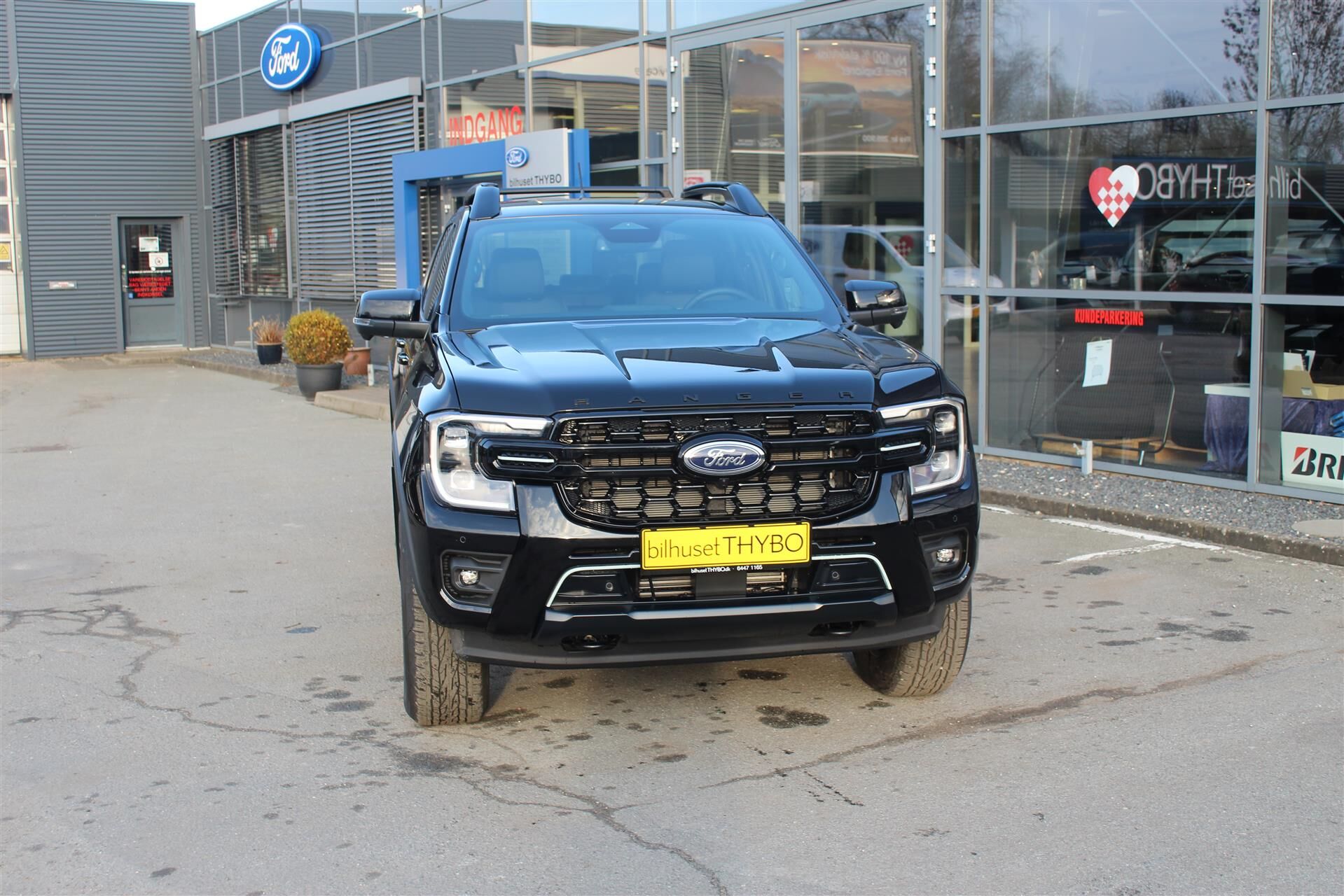 Billede af Ford Ranger Double Cab 2,3 EcoBoost  Plugin-hybrid Stormtrak e-4WD 281HK Pick-Up 10g Aut.